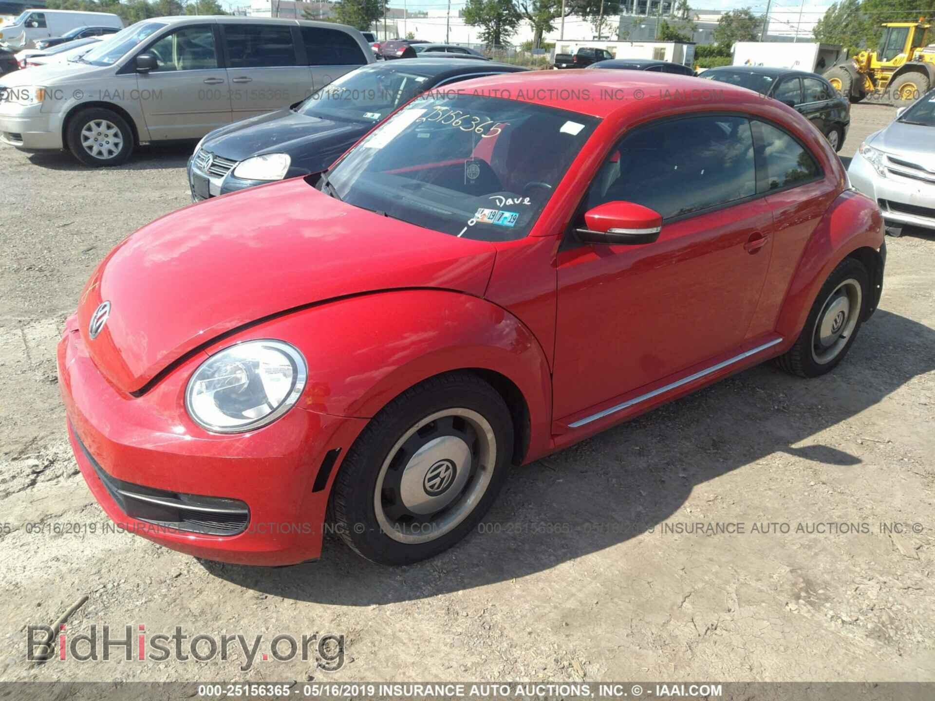 2012 VOLKSWAGEN BEETLE - VIN: 3VWJP7AT4CM628112 - Фото 2