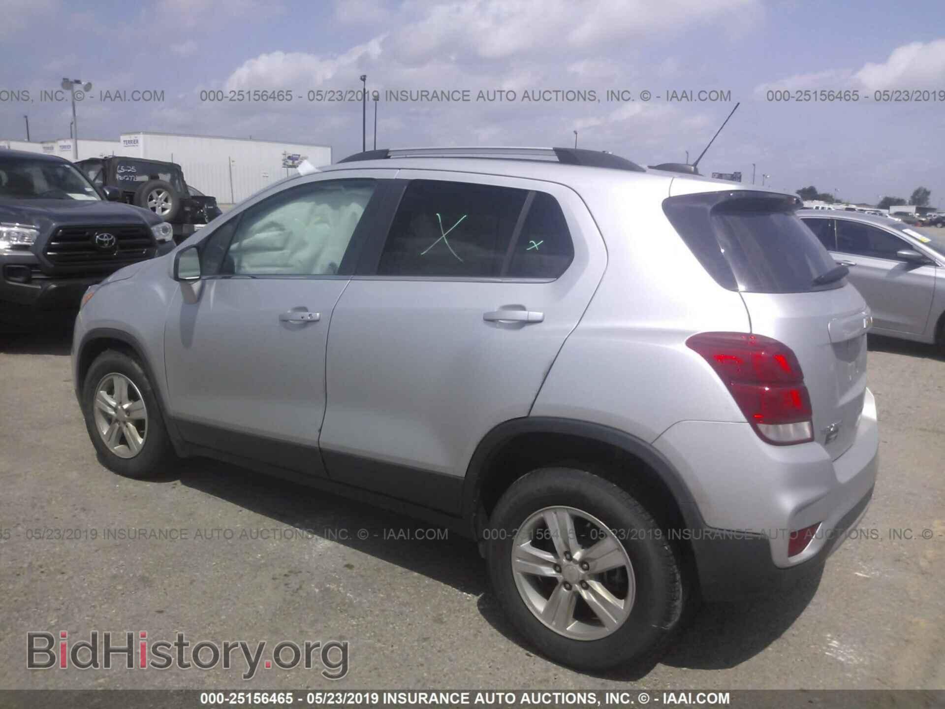 2017 CHEVROLET TRAX - VIN: 3GNCJPSB5HL131304 - Фото 3