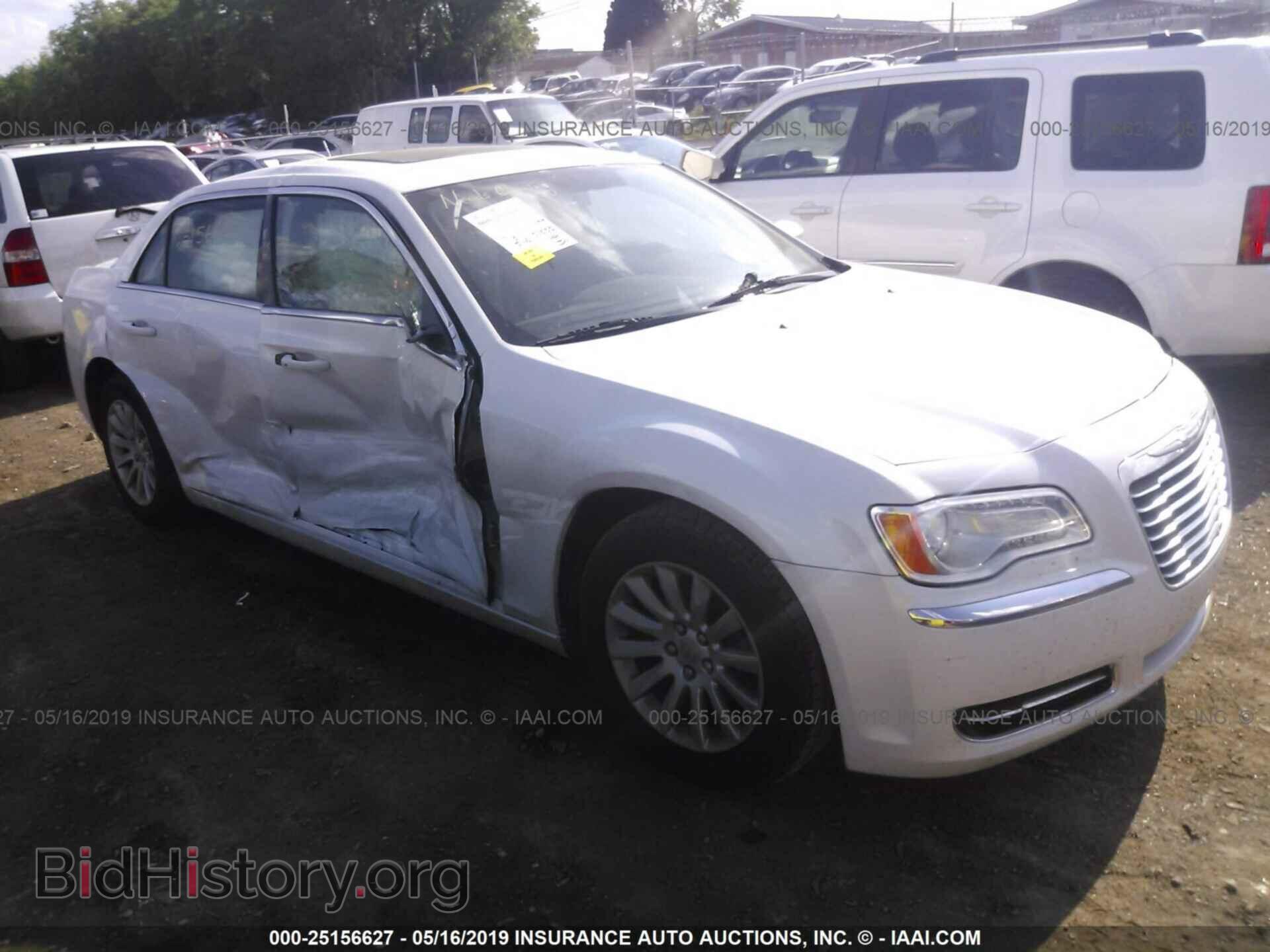 Фотография 2C3CCAAG3CH312601 - CHRYSLER 300 2012