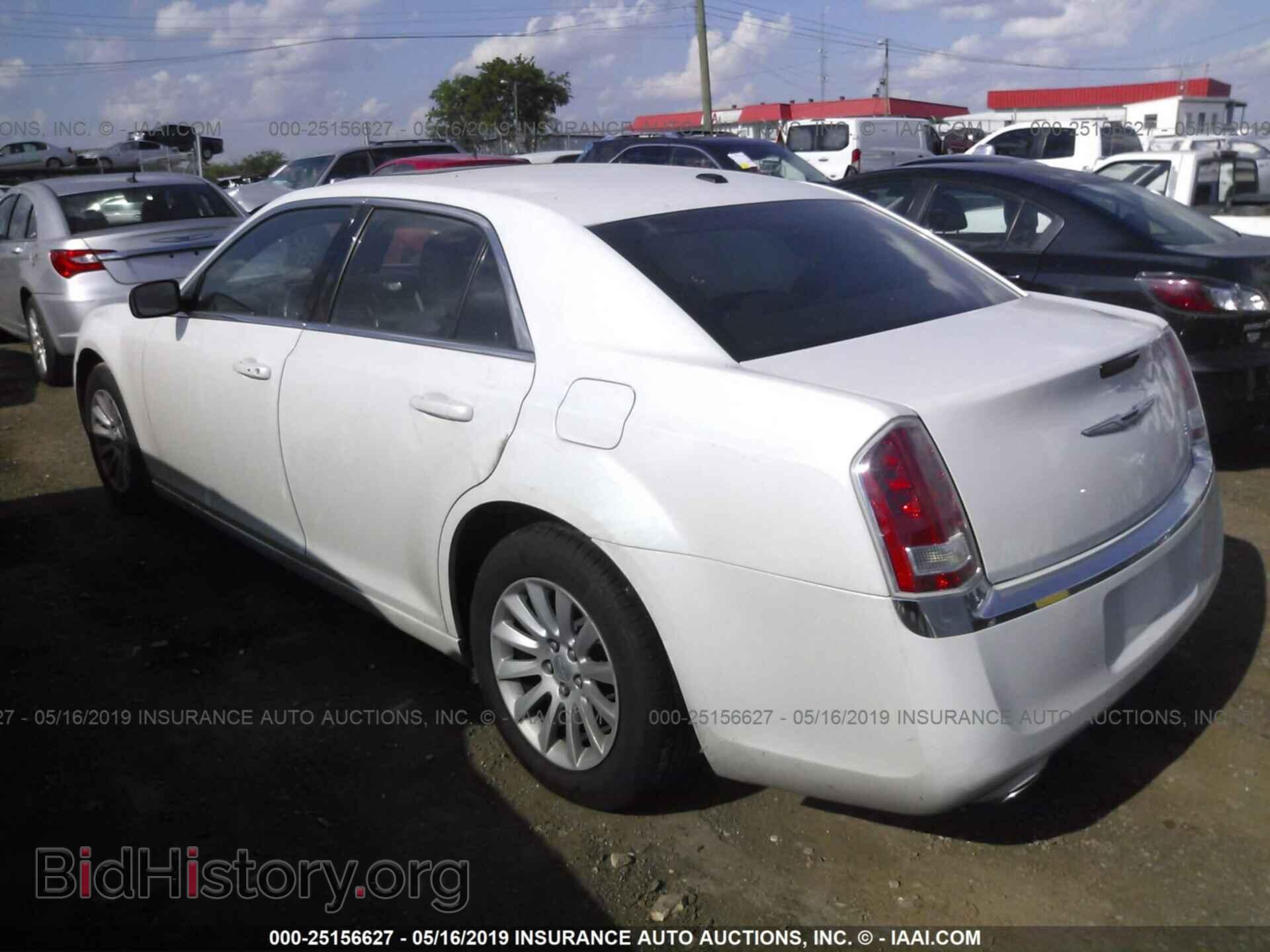 2012 CHRYSLER 300 - VIN: 2C3CCAAG3CH312601 - Фото 3