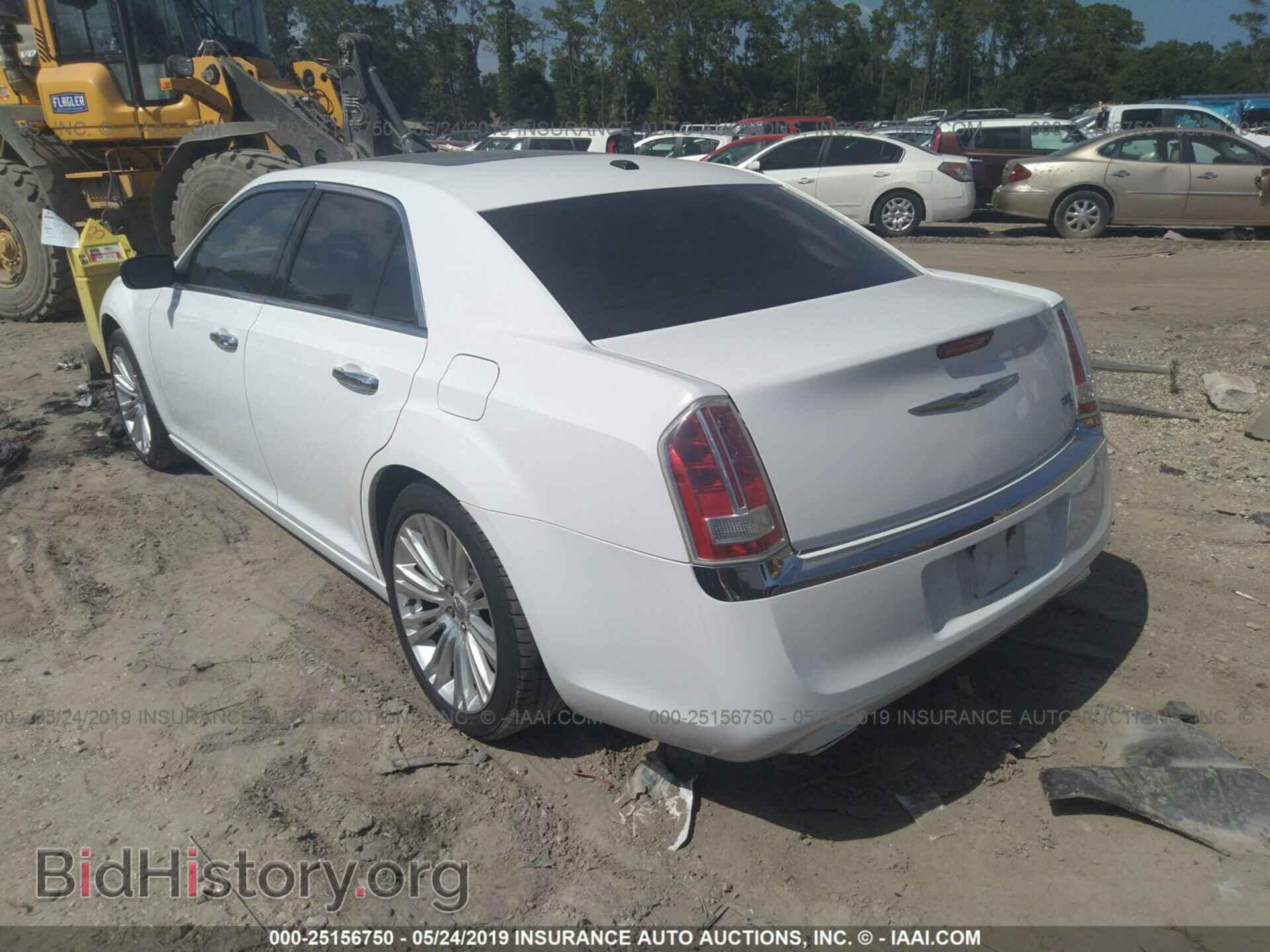 2011 CHRYSLER 300C - VIN: 2C3CA6CT9BH580922 - Фото 3