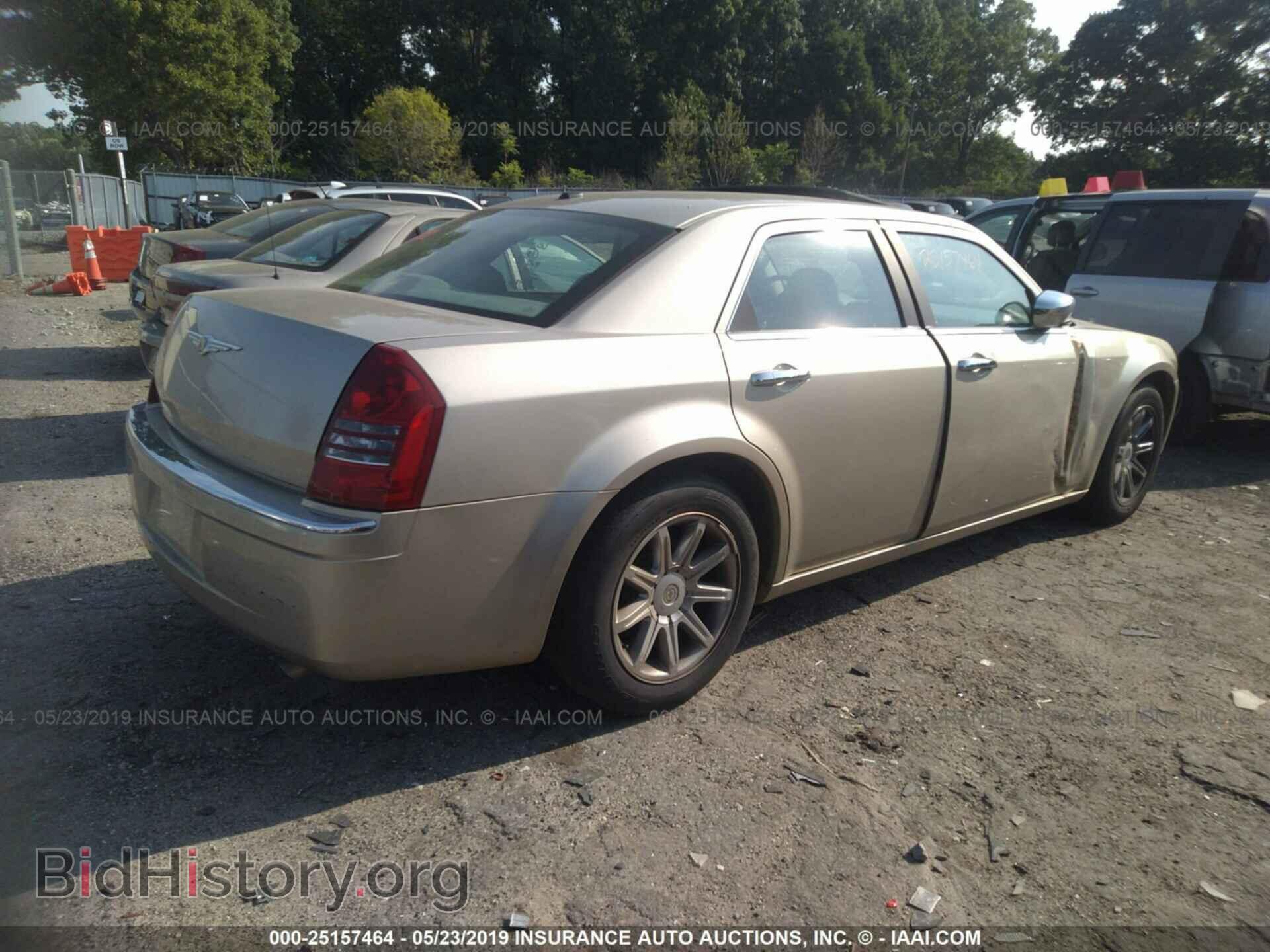 2006 CHRYSLER 300C - VIN: 2C3KA63H86H337521 - Photo 4
