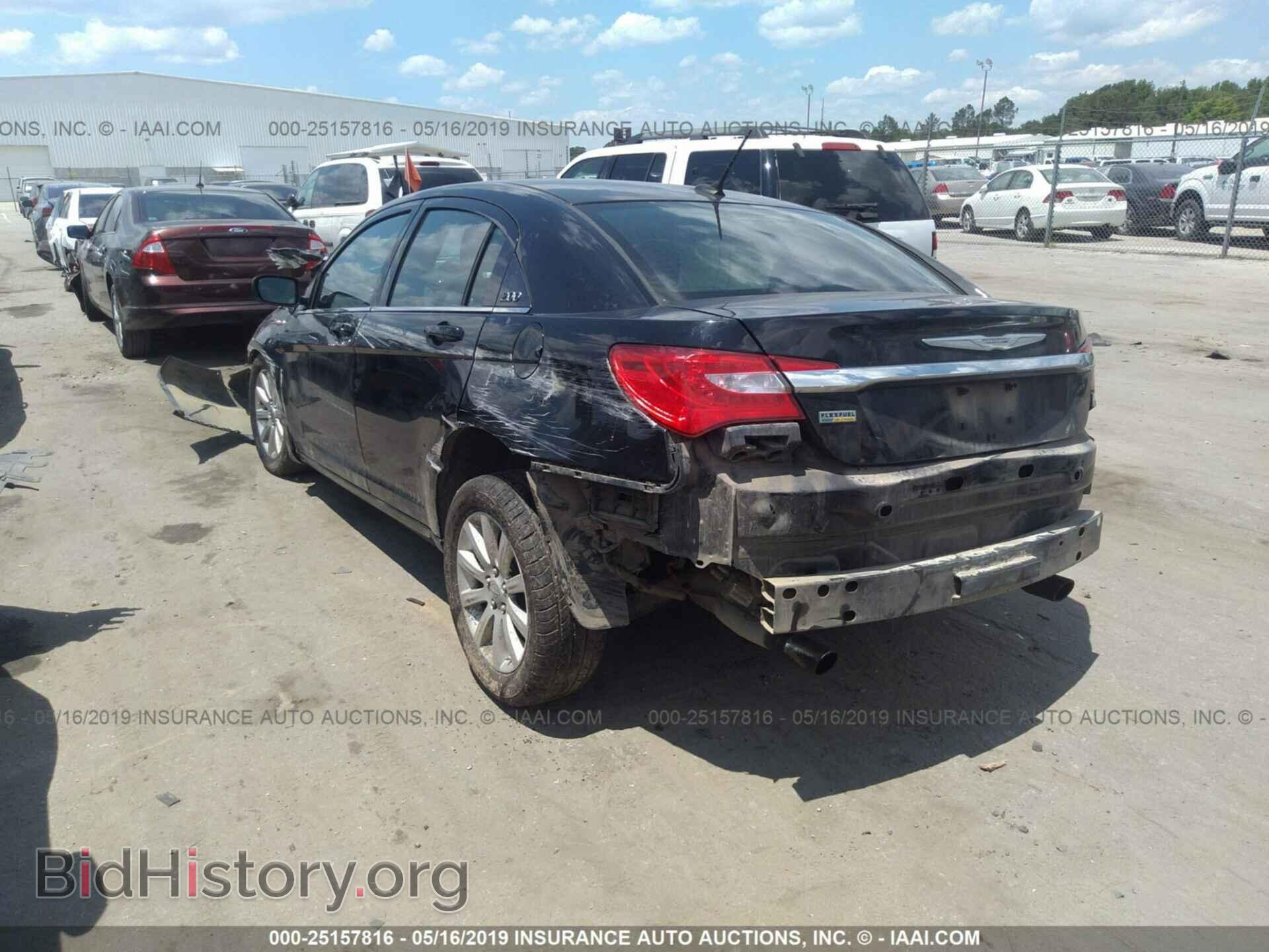 2014 CHRYSLER 200 - VIN: 1C3CCBBG0EN119577 - Фото 3