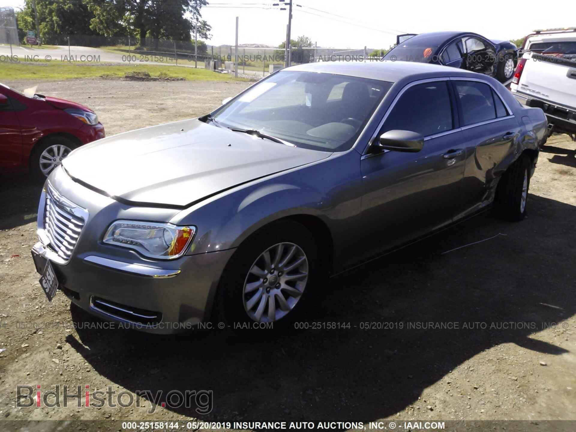2012 CHRYSLER 300 - VIN: 2C3CCAAG9CH313302 - Фото 2