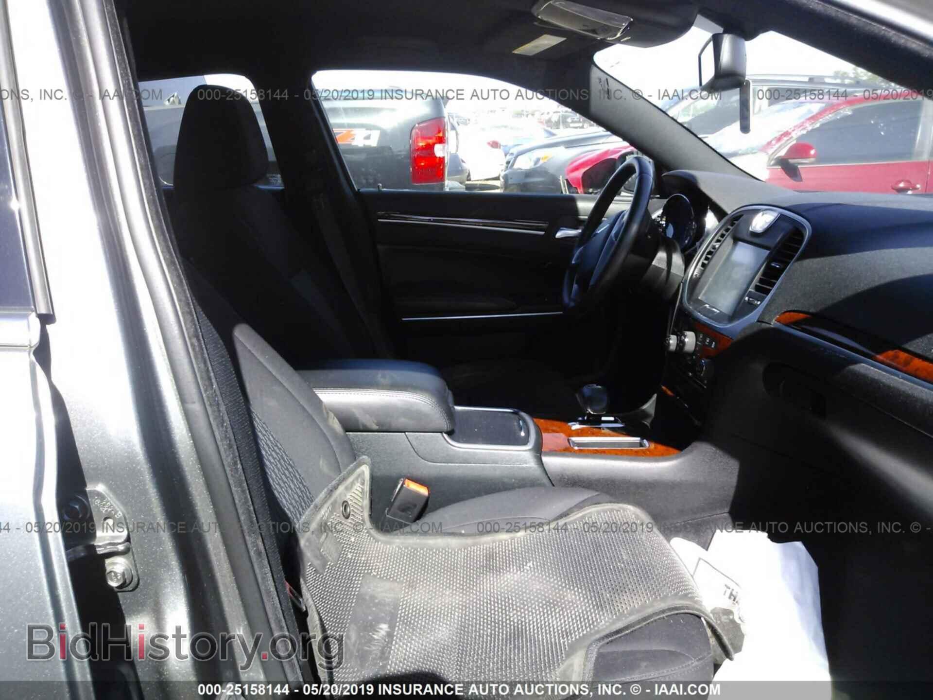 2012 CHRYSLER 300 - VIN: 2C3CCAAG9CH313302 - Фото 5