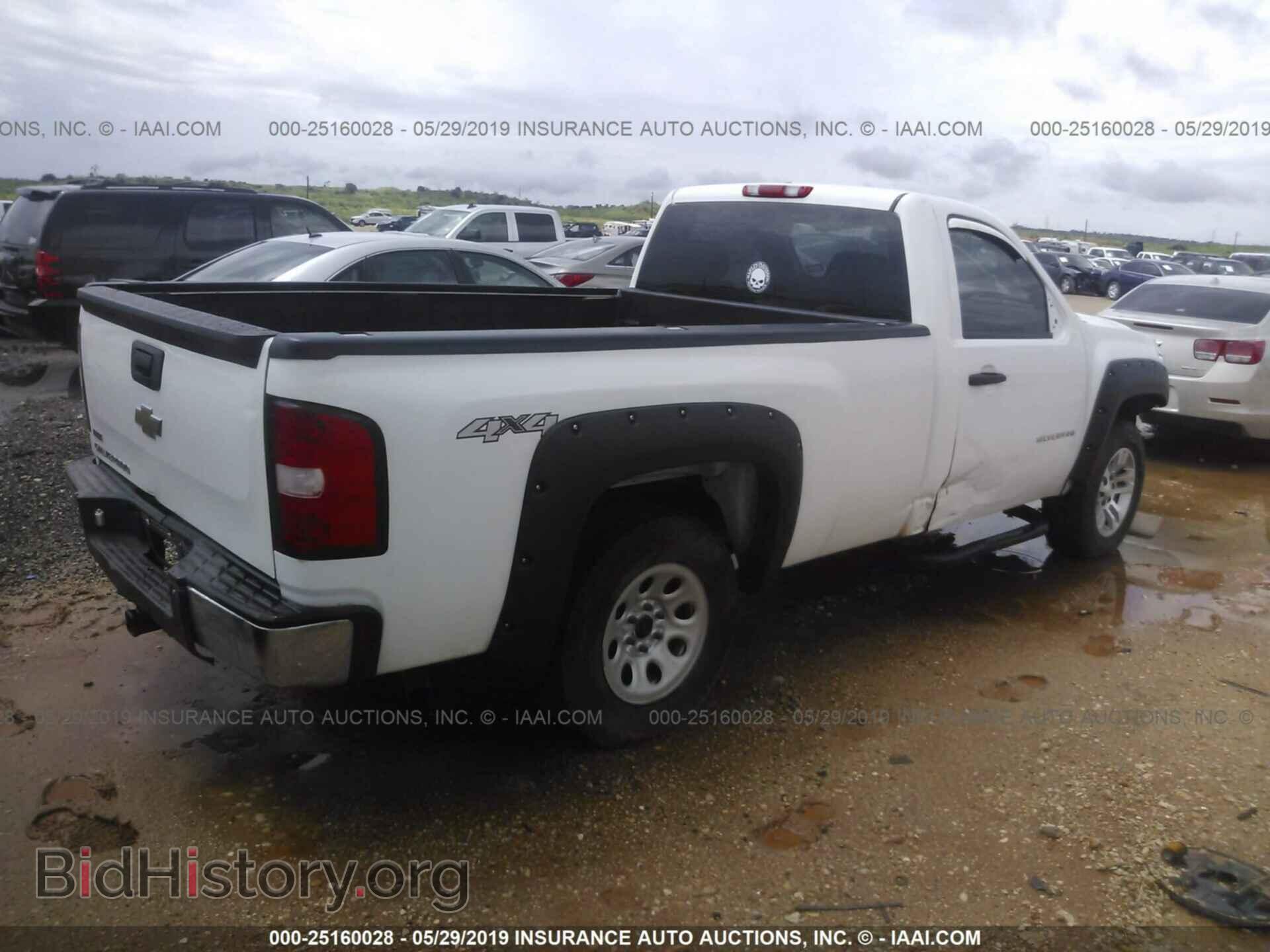 2011 CHEVROLET SILVERADO - VIN: 1GCNKPEA3BZ133716 - Фото 4