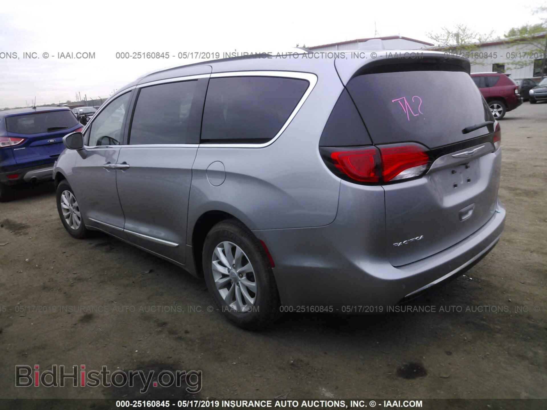 2018 CHRYSLER PACIFICA - VIN: 2C4RC1BG5JR101234 - Фото 3