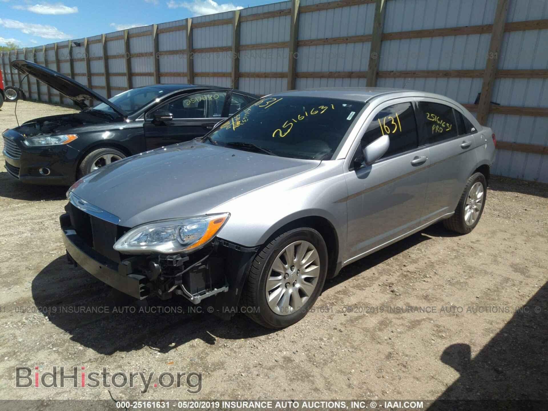 2014 CHRYSLER 200 - VIN: 1C3CCBAB8EN210781 - Фото 2