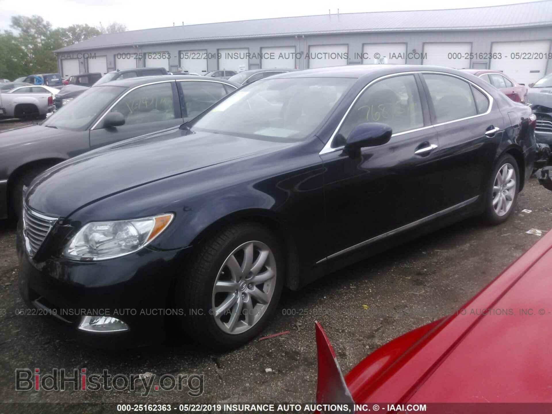 2007 LEXUS LS - VIN: JTHBL46F675030392 - Фото 2