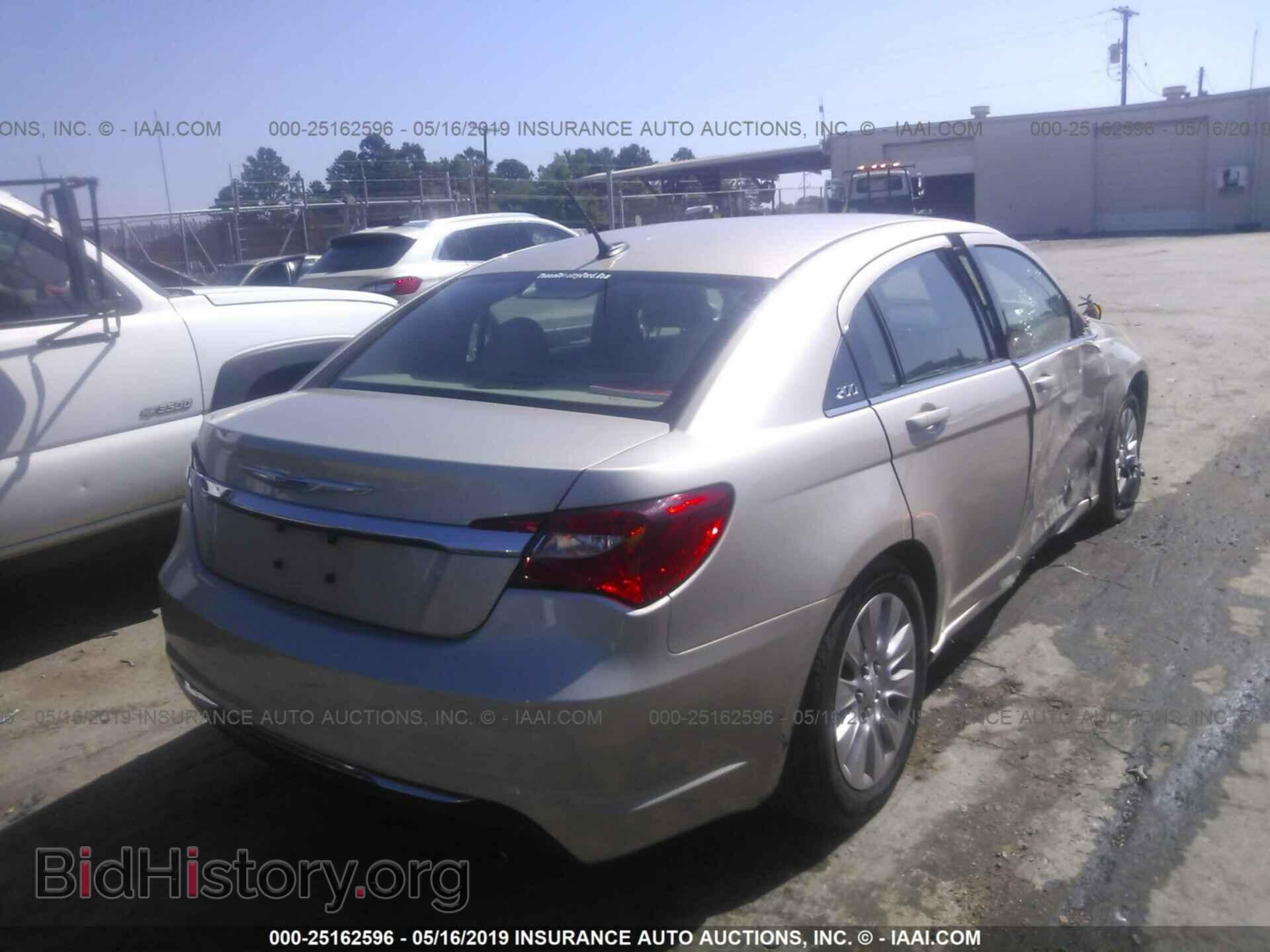 2014 CHRYSLER 200 - VIN: 1C3CCBAG2EN103690 - Фото 4