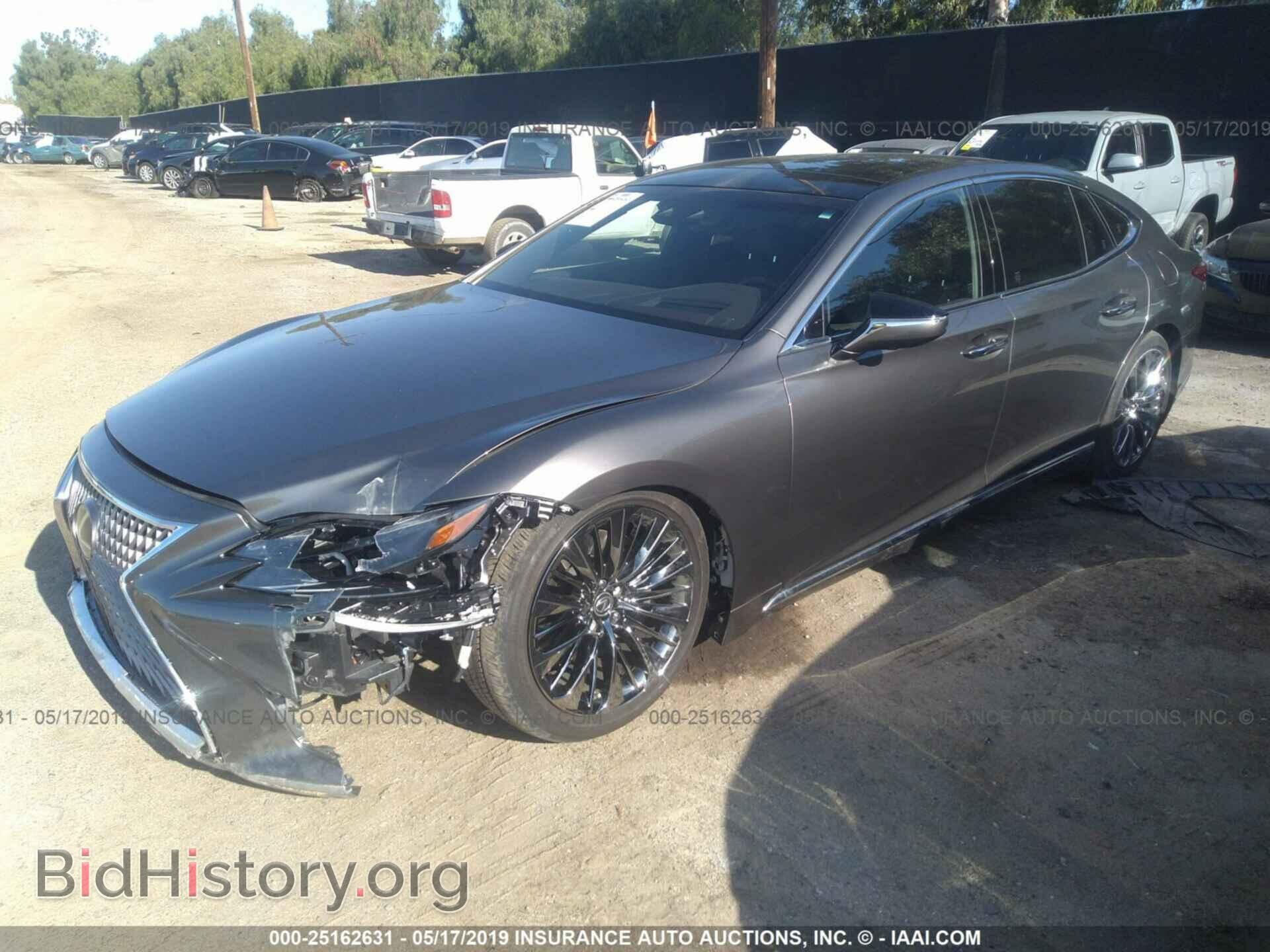 2018 LEXUS LS - VIN: JTHC5LFF7J5001743 - Фото 2