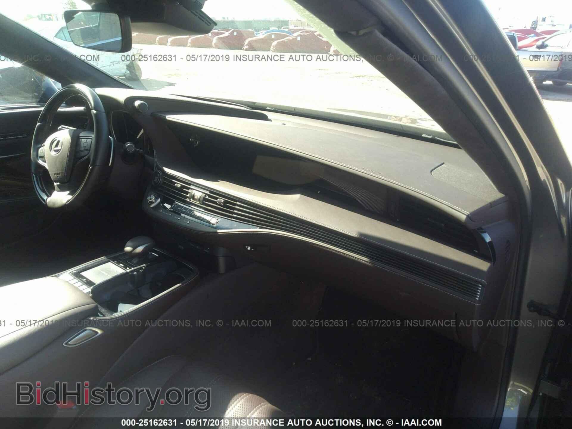 2018 LEXUS LS - VIN: JTHC5LFF7J5001743 - Фото 5