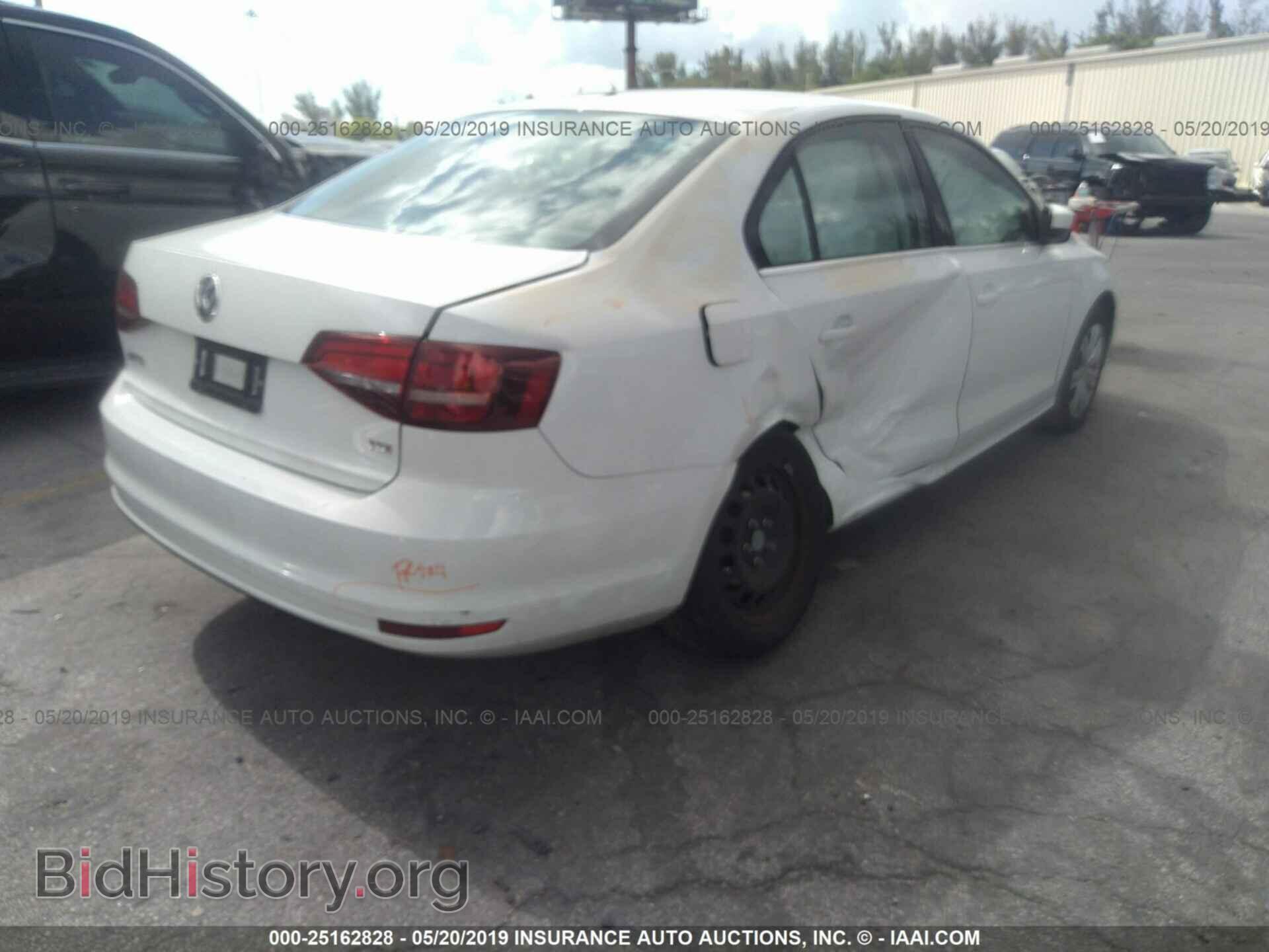 2017 VOLKSWAGEN JETTA - VIN: 3VW2B7AJ6HM348992 - Фото 4