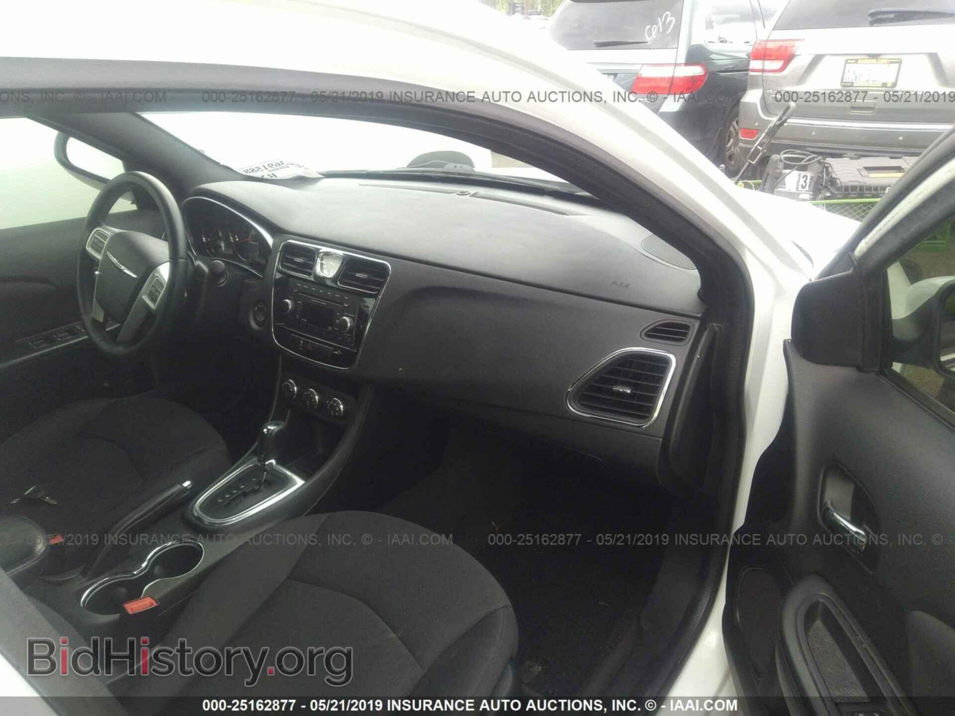 2013 CHRYSLER 200 - VIN: 1C3CCBBB8DN735577 - Photo 5