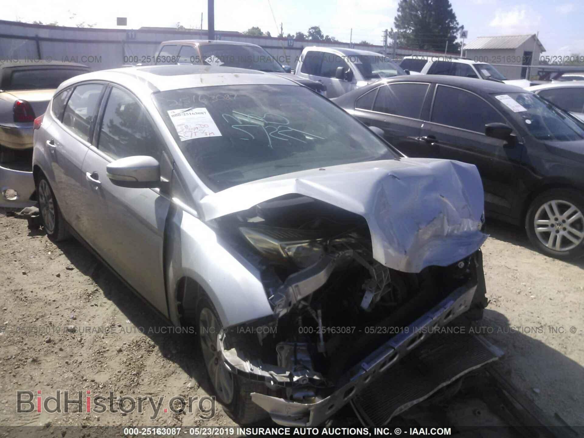 Photo 1FAHP3M27CL348530 - FORD FOCUS 2012
