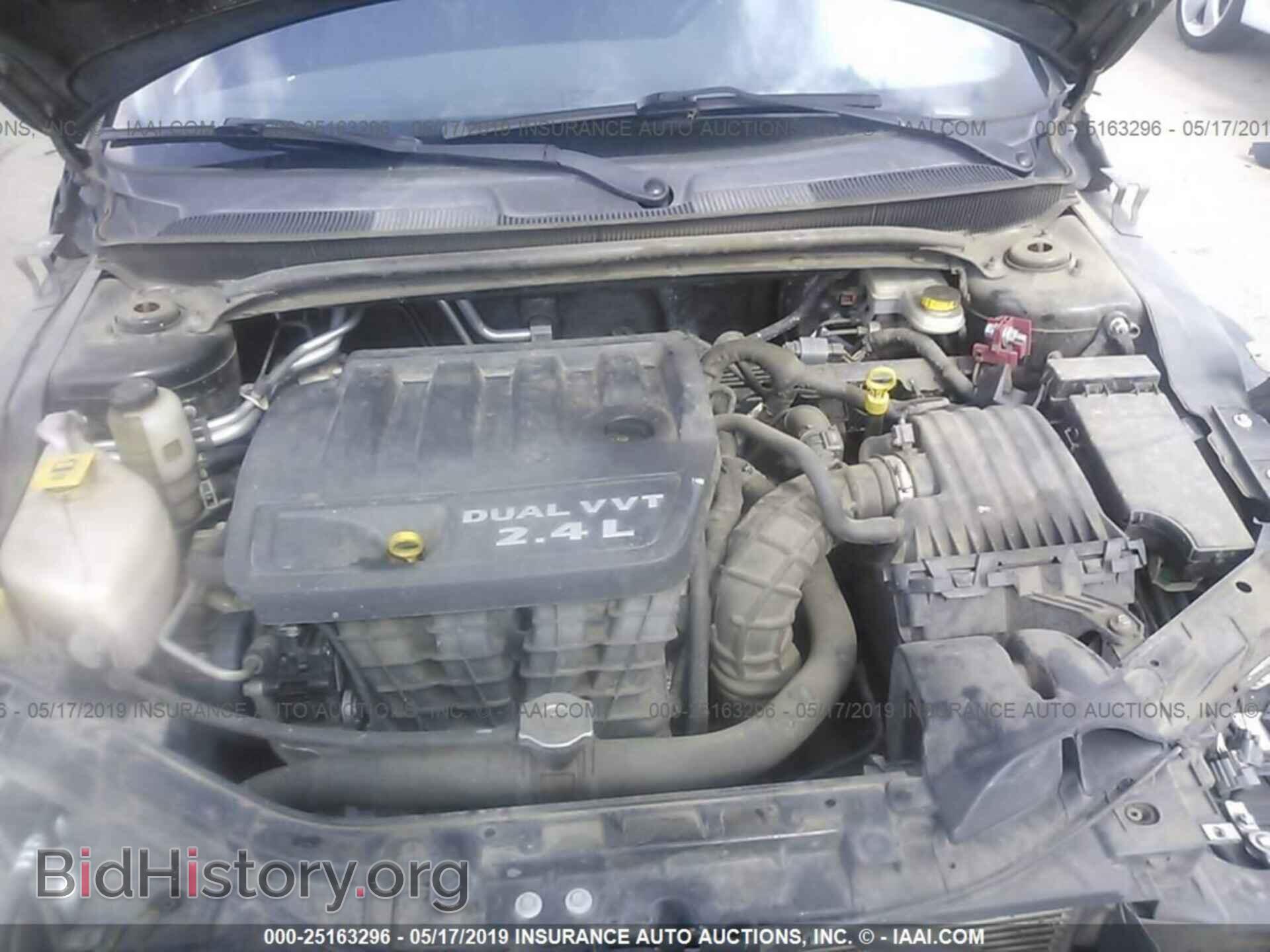 2014 Chrysler 200 - VIN: 1C3CCBAB4EN124660 - Фото 10