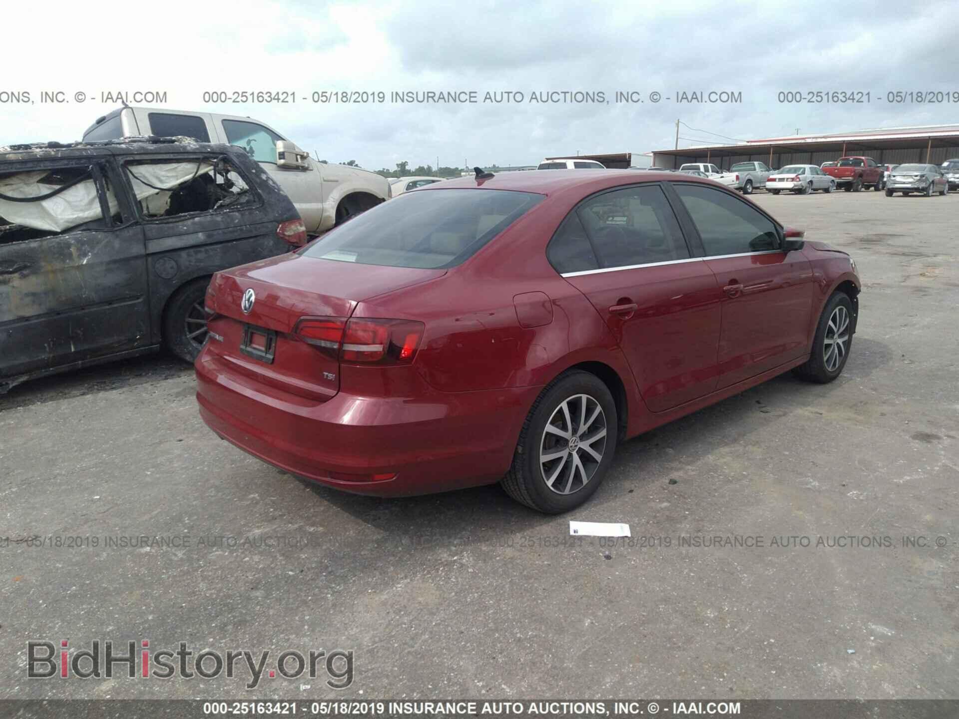 2017 VOLKSWAGEN JETTA - VIN: 3VWDB7AJ5HM256541 - Фото 4