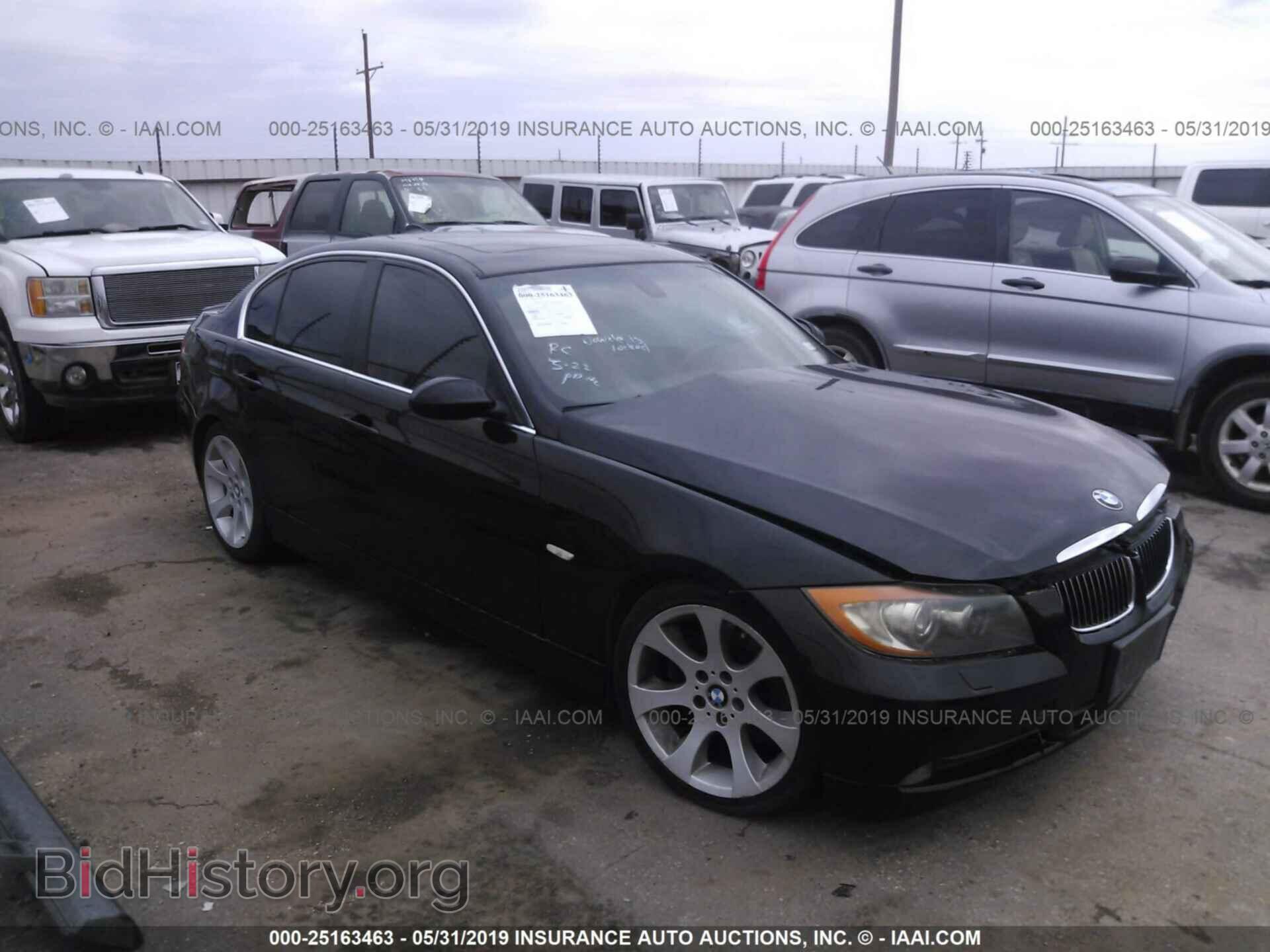 Photo WBAVB33516PS16526 - BMW 330 2006