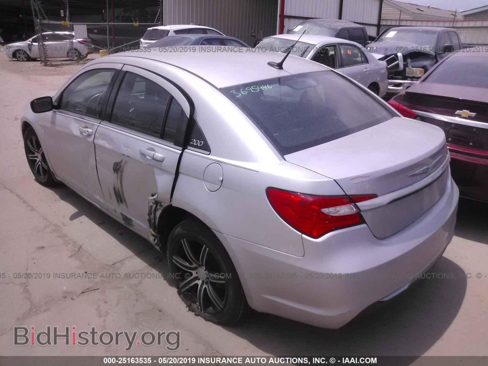 2011 CHRYSLER 200 - VIN: 1C3BC4FB3BN521689 - Photo 3