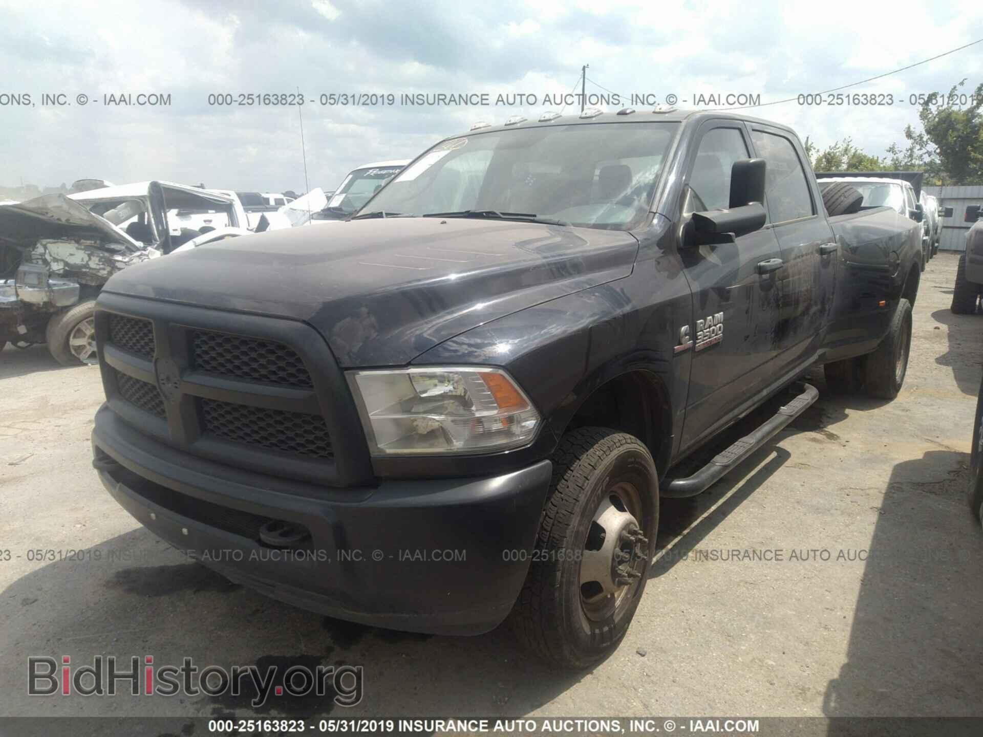 2017 RAM 3500 - VIN: 3C63RRGLXHG614379 - Фото 2