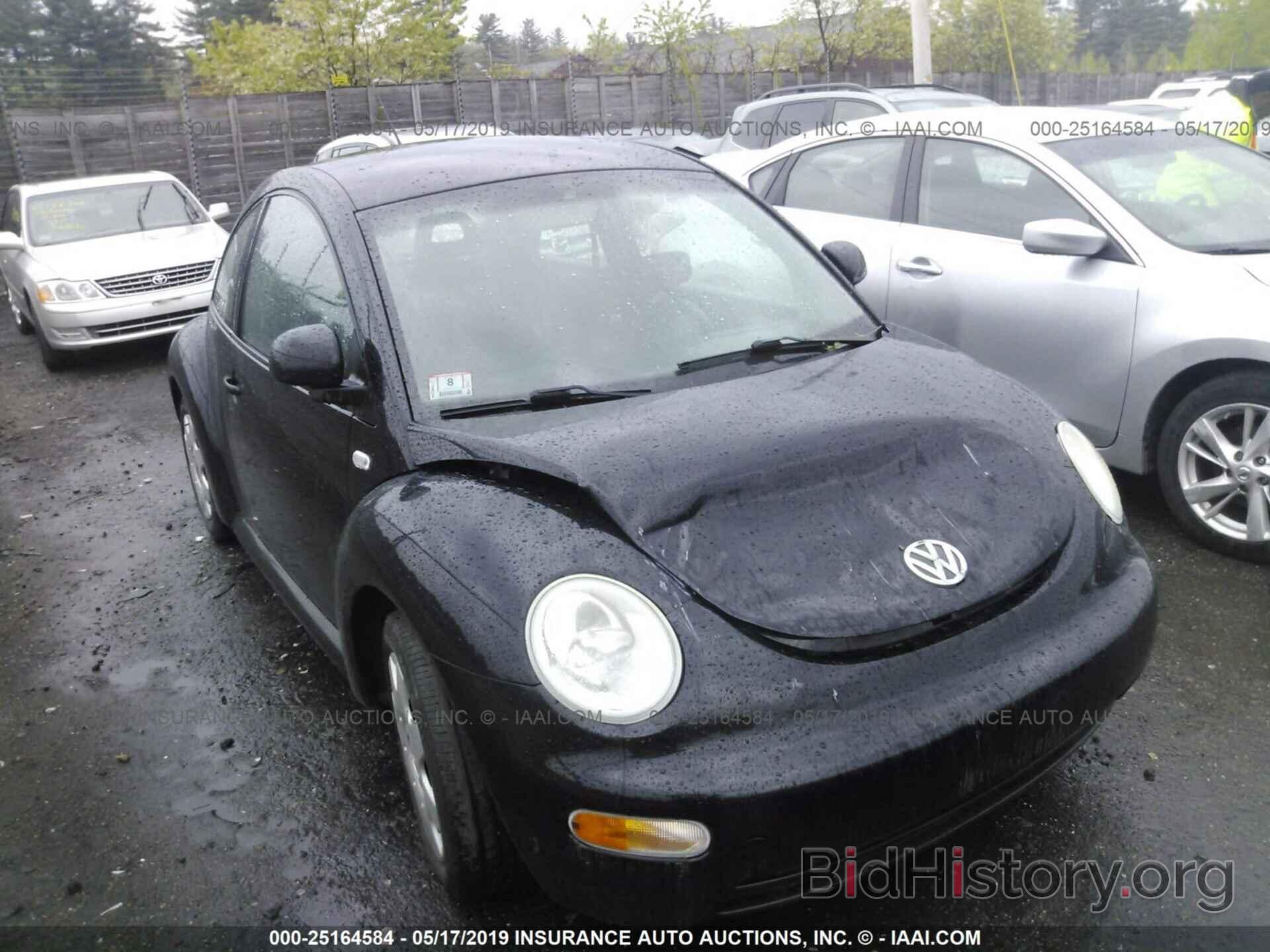 Photo 3VWBC21C2YM411975 - VOLKSWAGEN NEW BEETLE 2000