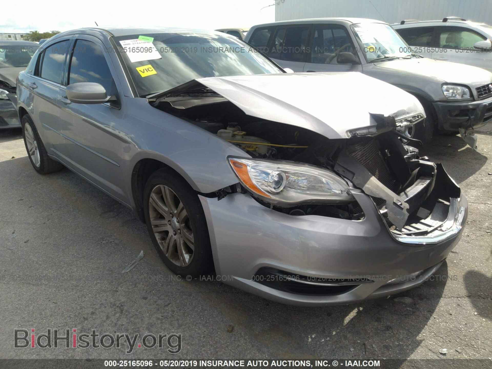 Photo 1C3CCBBB3DN714037 - CHRYSLER 200 2013