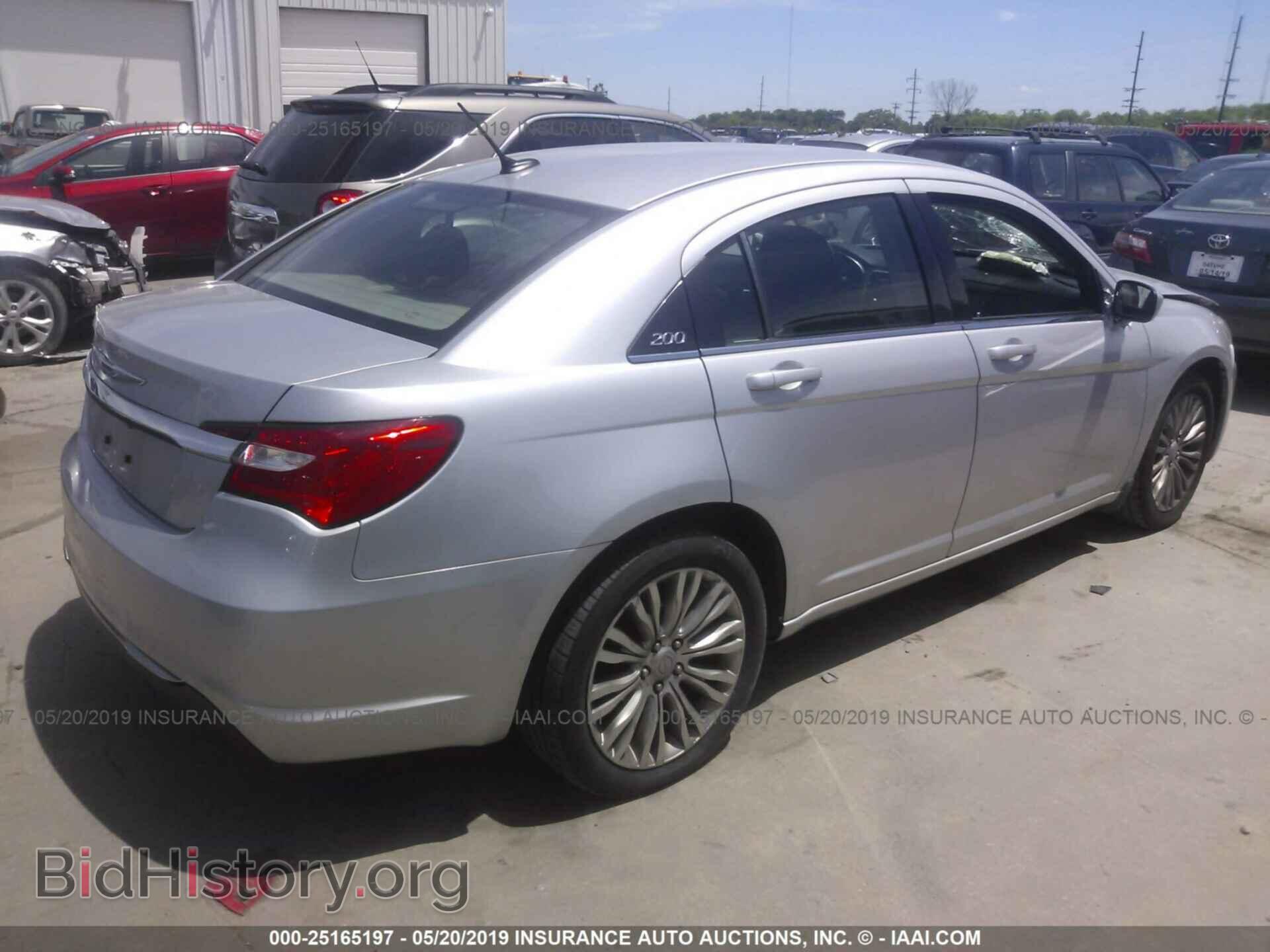 2012 CHRYSLER 200 - VIN: 1C3CCBAB0CN262239 - Фото 4