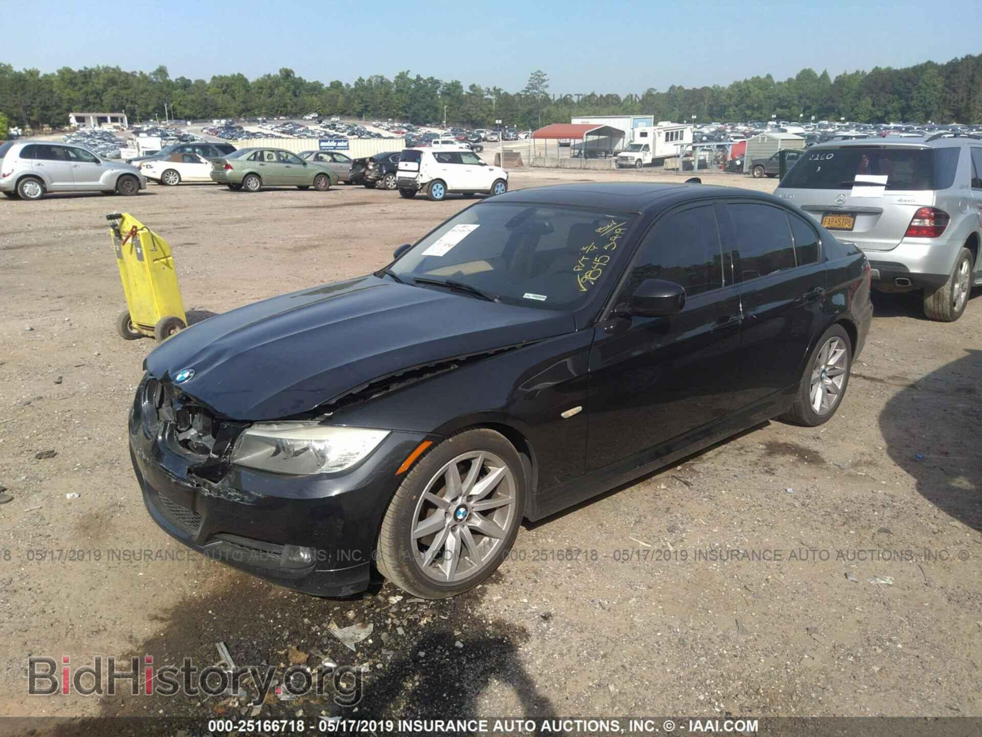 2011 BMW 328 - VIN: WBAPH7G56BNM59845 - Фото 2