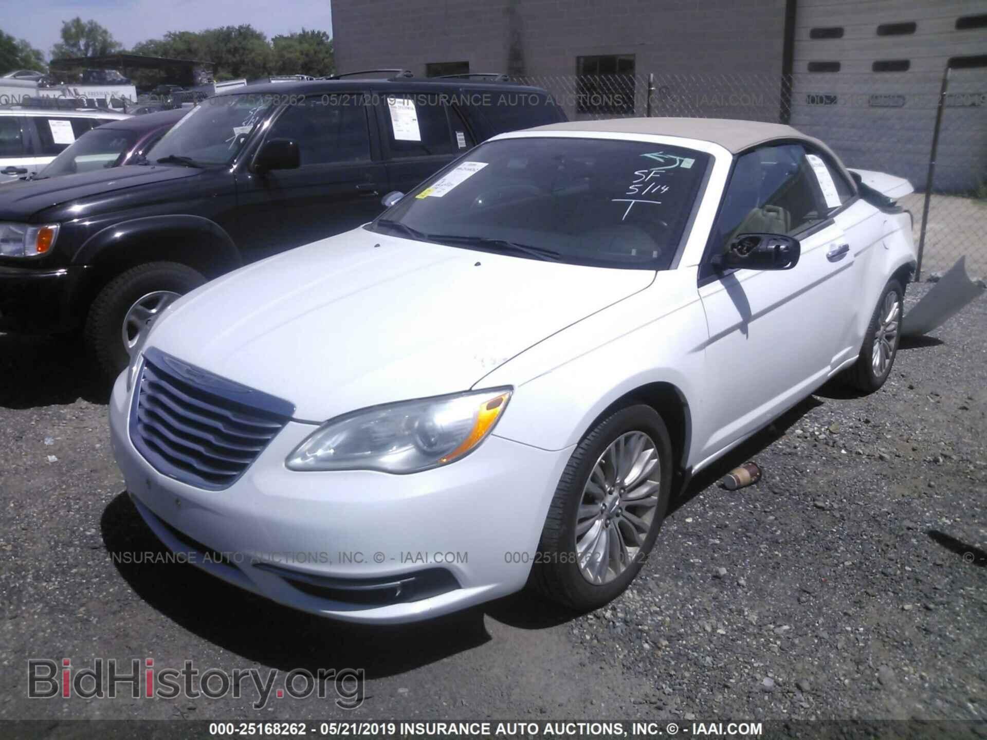 2011 CHRYSLER 200 - VIN: 1C3BC7EG5BN605060 - Фото 2