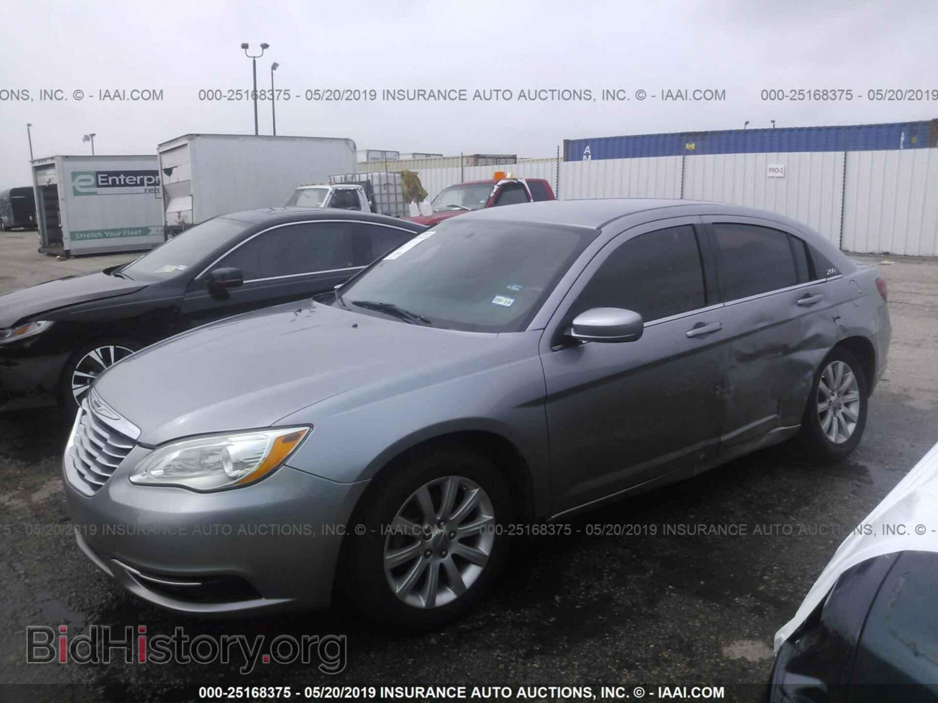 2013 CHRYSLER 200 - VIN: 1C3CCBBB8DN600308 - Фото 2