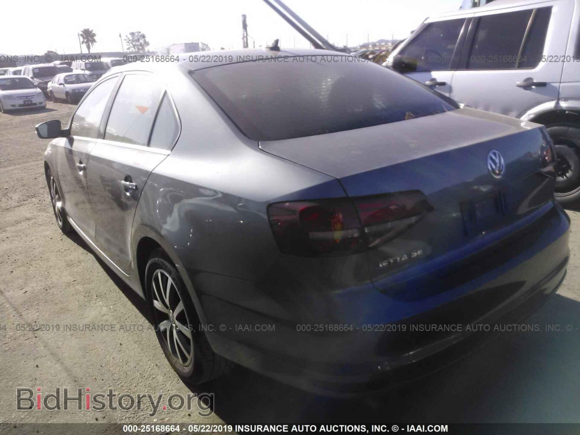 2017 VOLKSWAGEN JETTA - VIN: 3VWDB7AJ7HM381864 - Фото 3