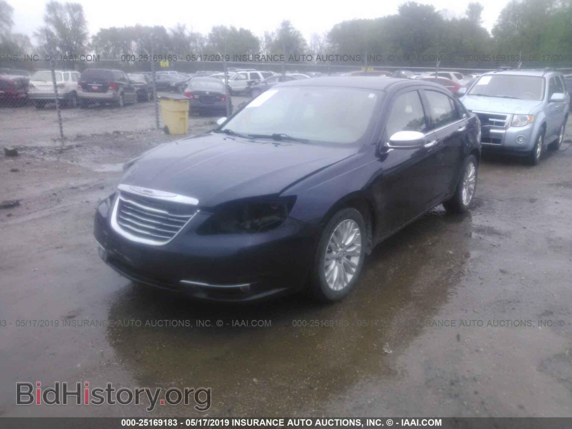 2012 CHRYSLER 200 - VIN: 1C3CCBCG4CN107105 - Фото 2