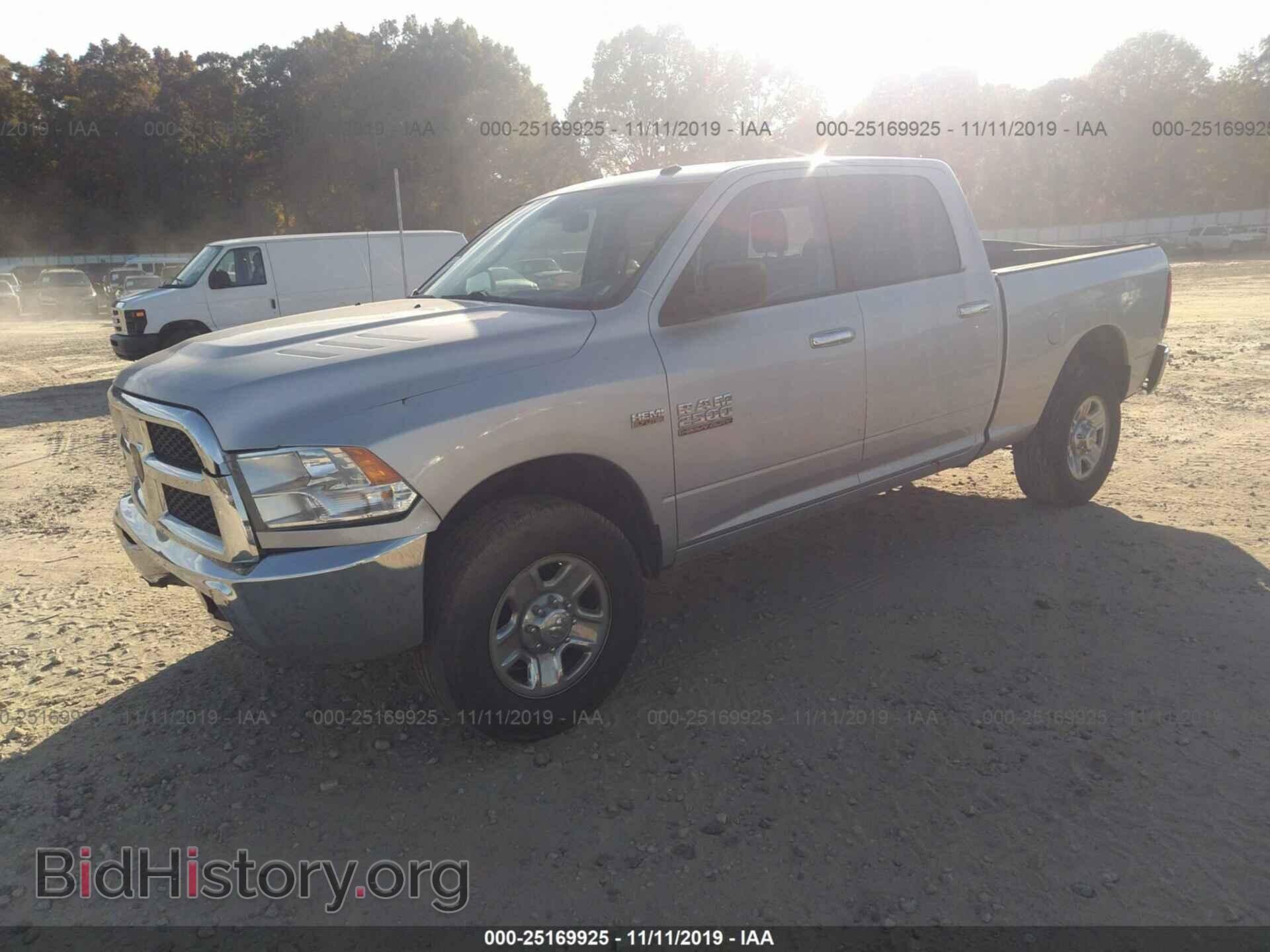2015 RAM 2500 - VIN: 3C6TR4DT2FG515625 - Фото 2