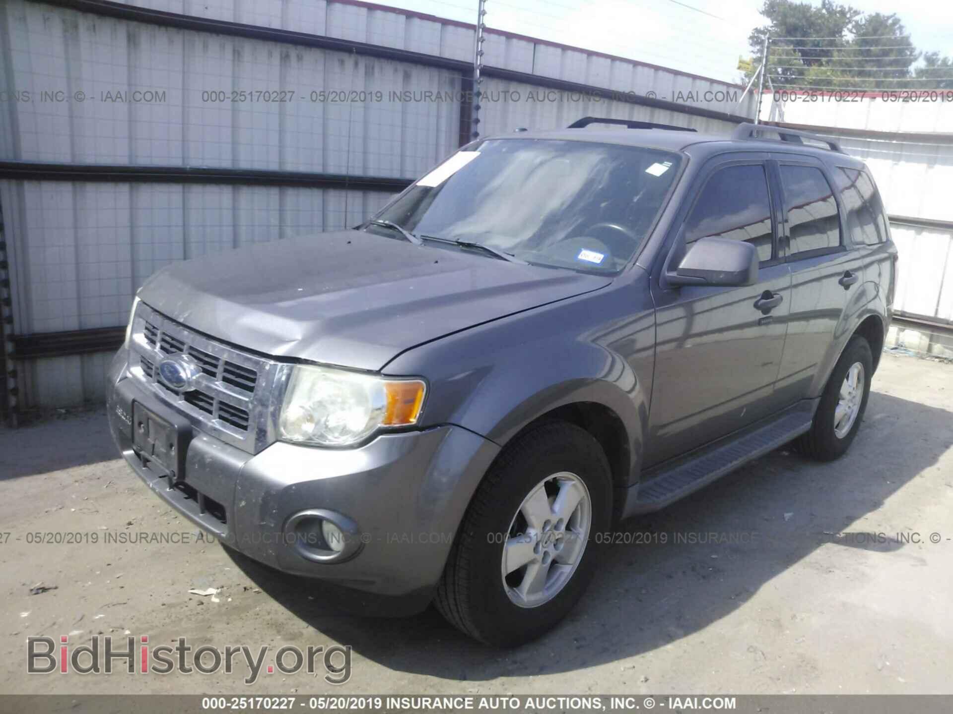 2009 FORD ESCAPE - VIN: 1FMCU03749KC14318 - Фото 2