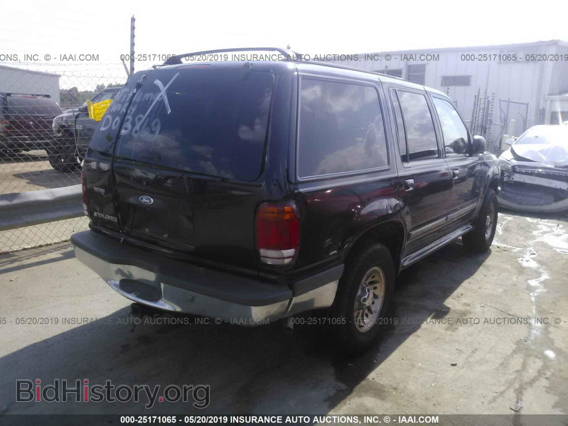 1998 FORD EXPLORER - VIN: 1FMZU34X1WUD03869 - Фото 4
