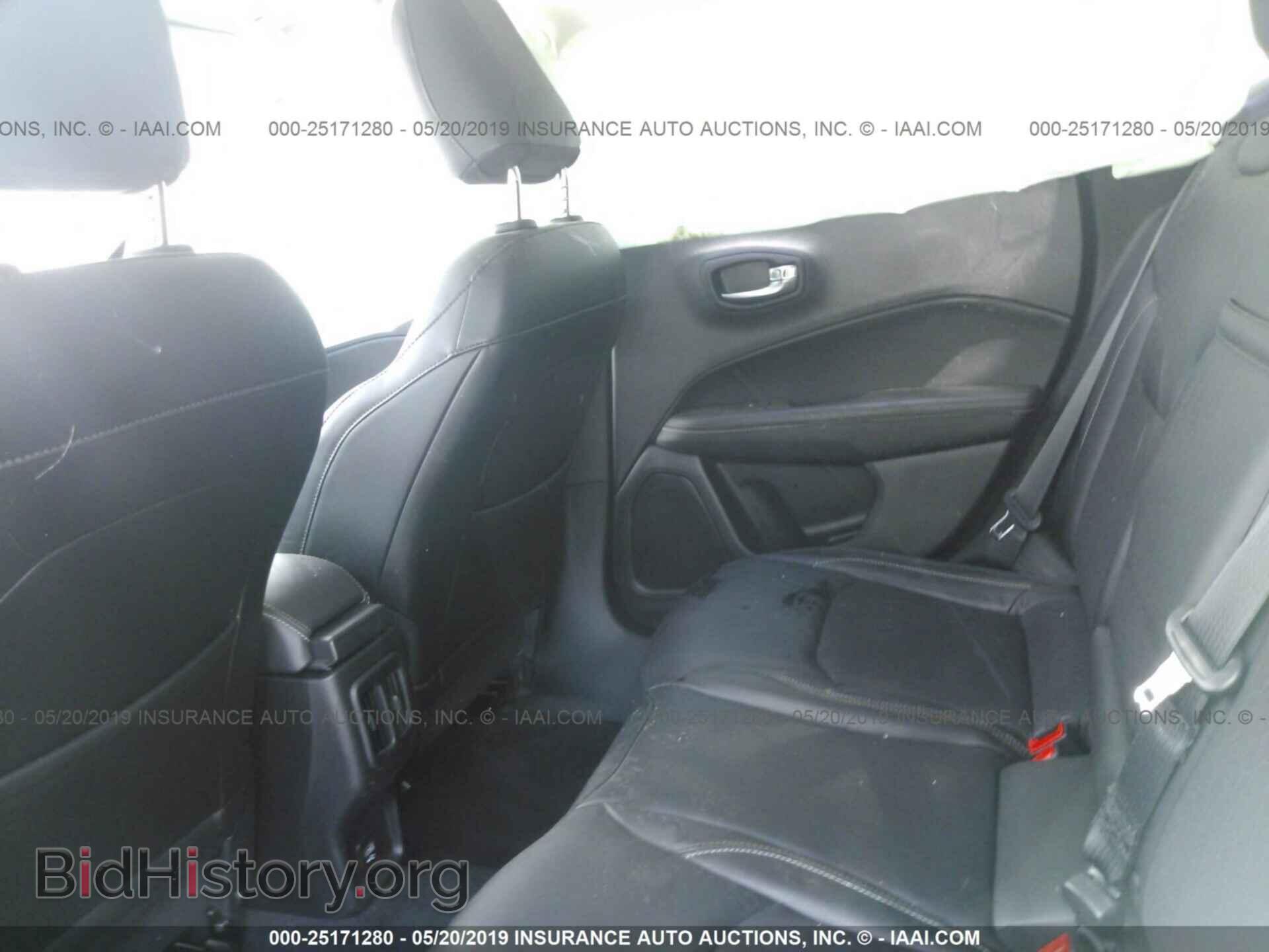 2018 JEEP COMPASS - VIN: 3C4NJCBB1JT266635 - Фото 8