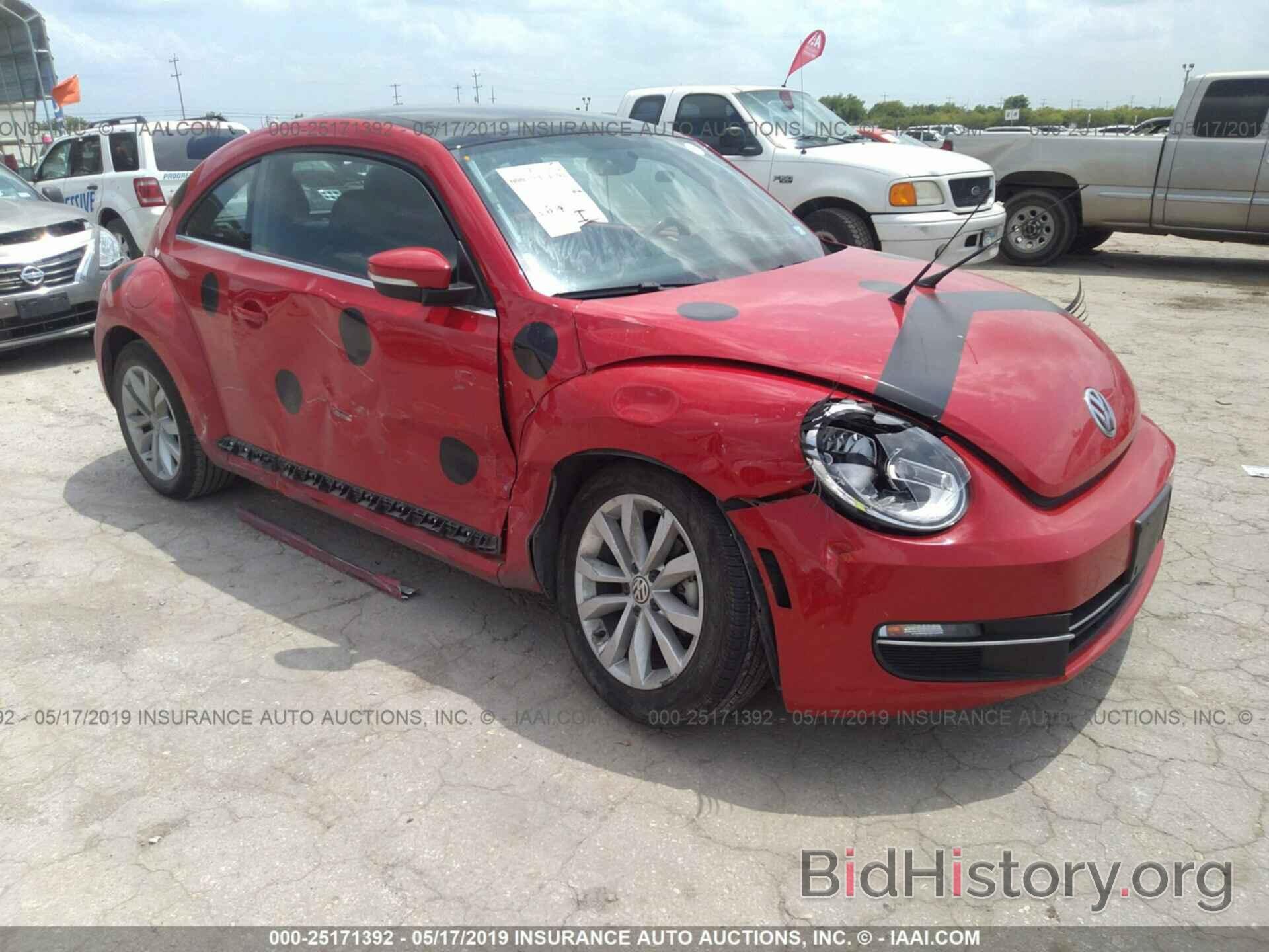 Photo 3VWJL7AT0EM633158 - VOLKSWAGEN BEETLE 2014