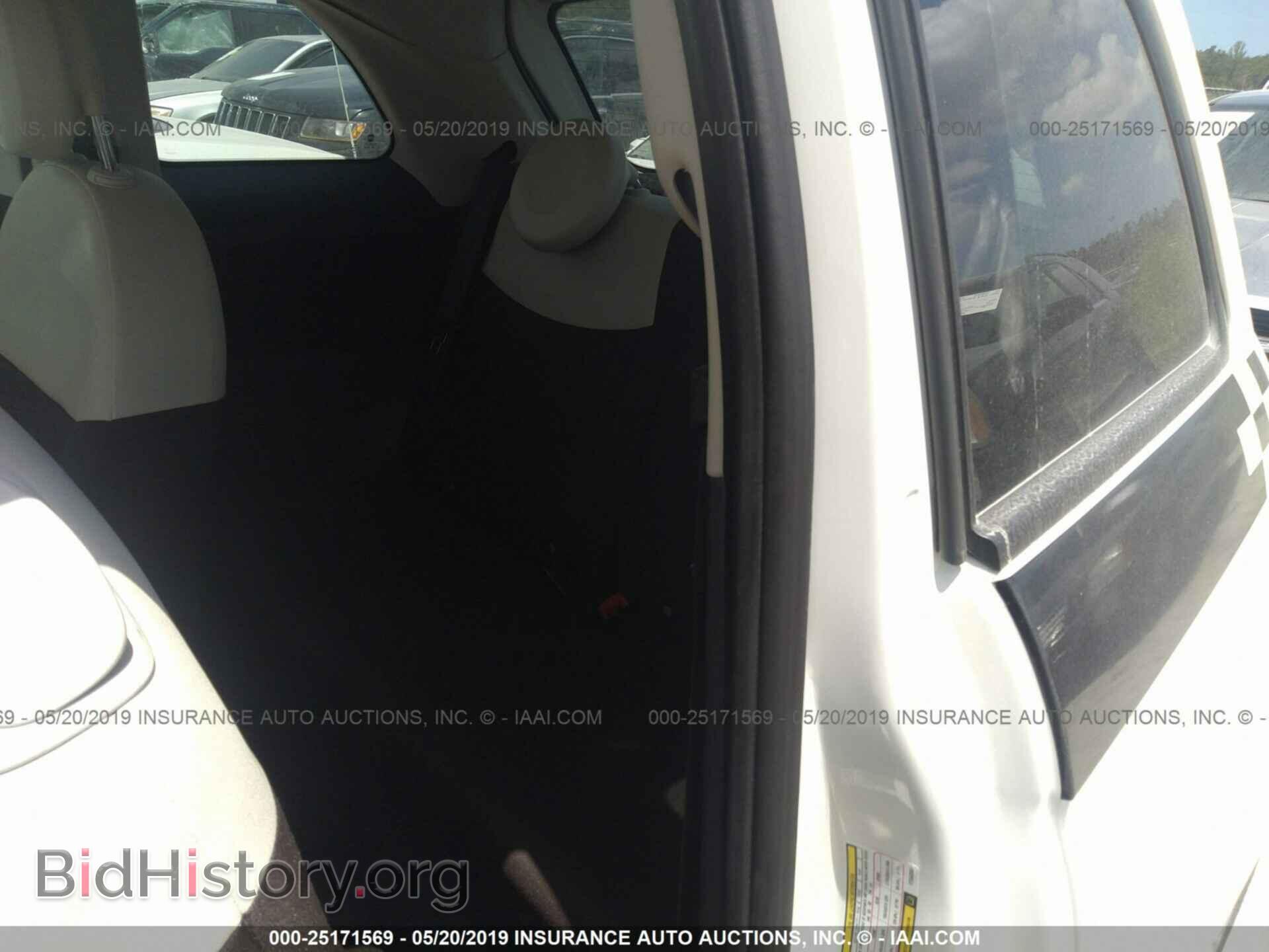 2015 FIAT 500 - VIN: 3C3CFFAR0FT550391 - Photo 8