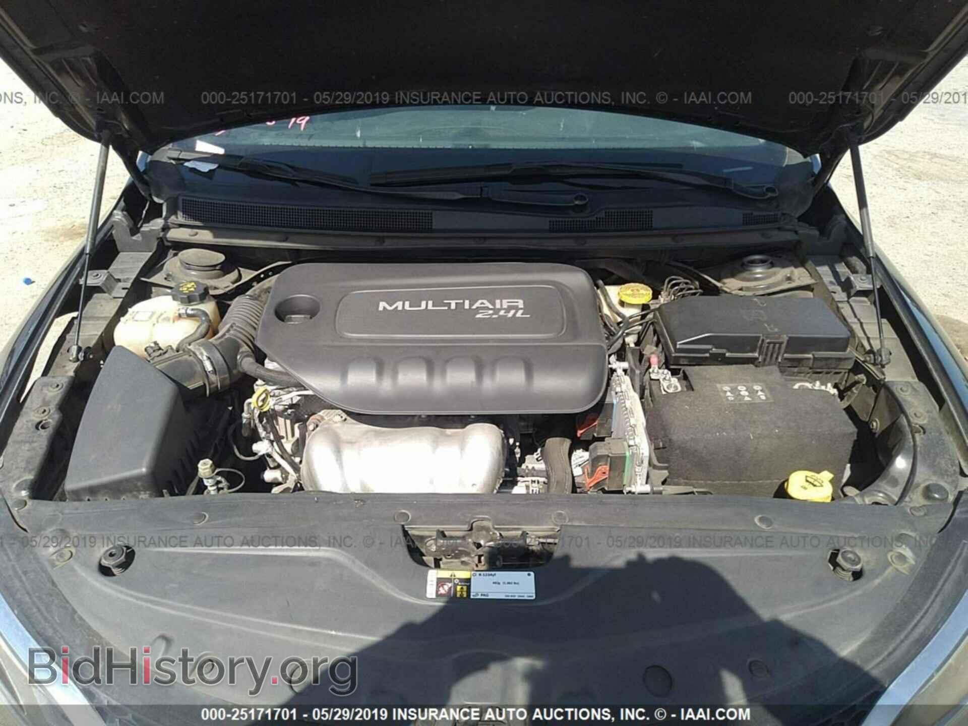 2016 CHRYSLER 200 - VIN: 1C3CCCAB0GN160175 - Photo 10
