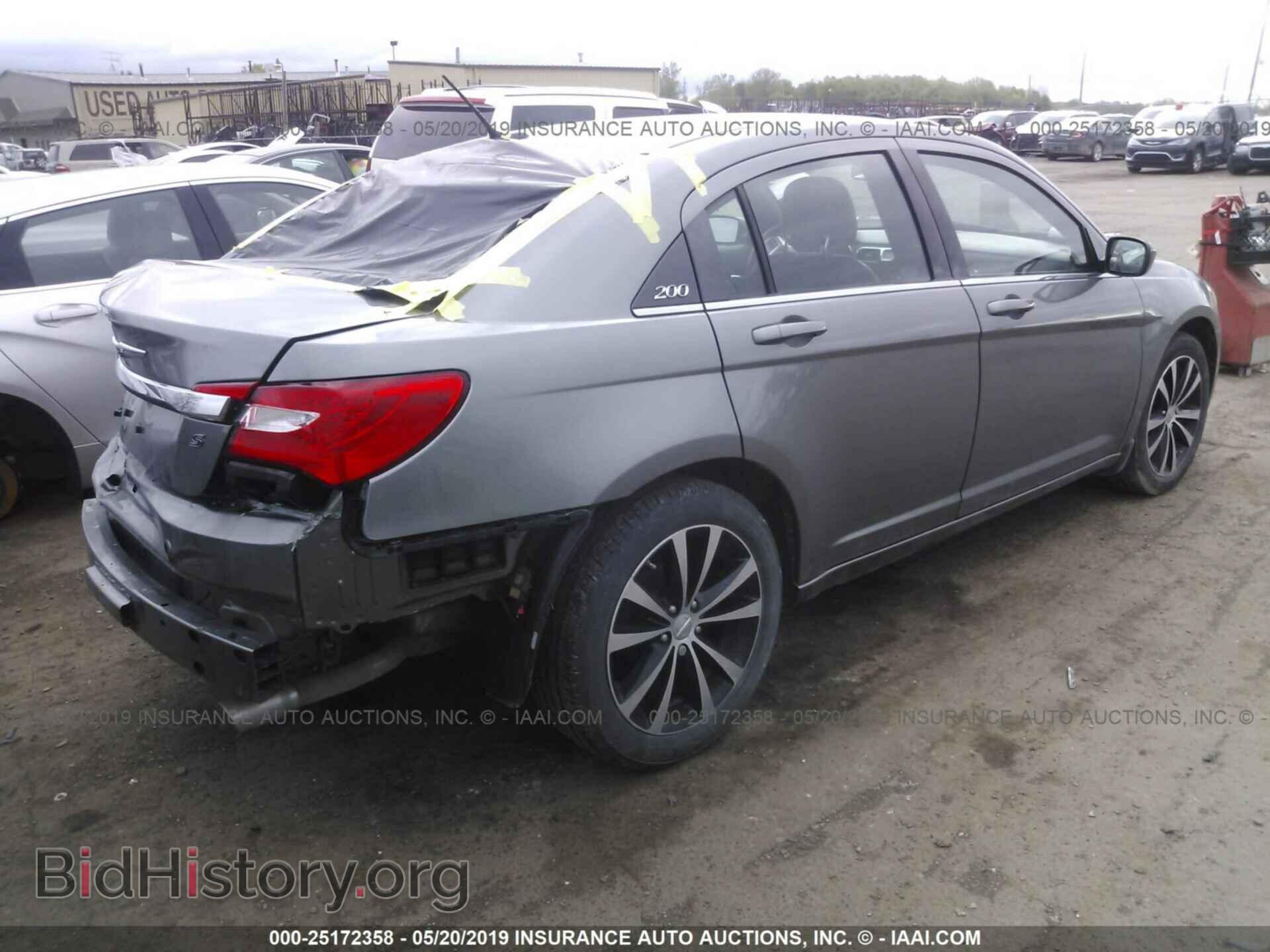 2013 CHRYSLER 200 - VIN: 1C3CCBCG2DN723483 - Фото 4