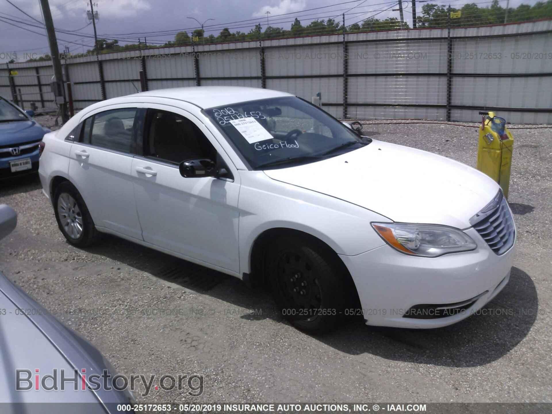 Фотография 1C3CCBAB1CN204317 - CHRYSLER 200 2012