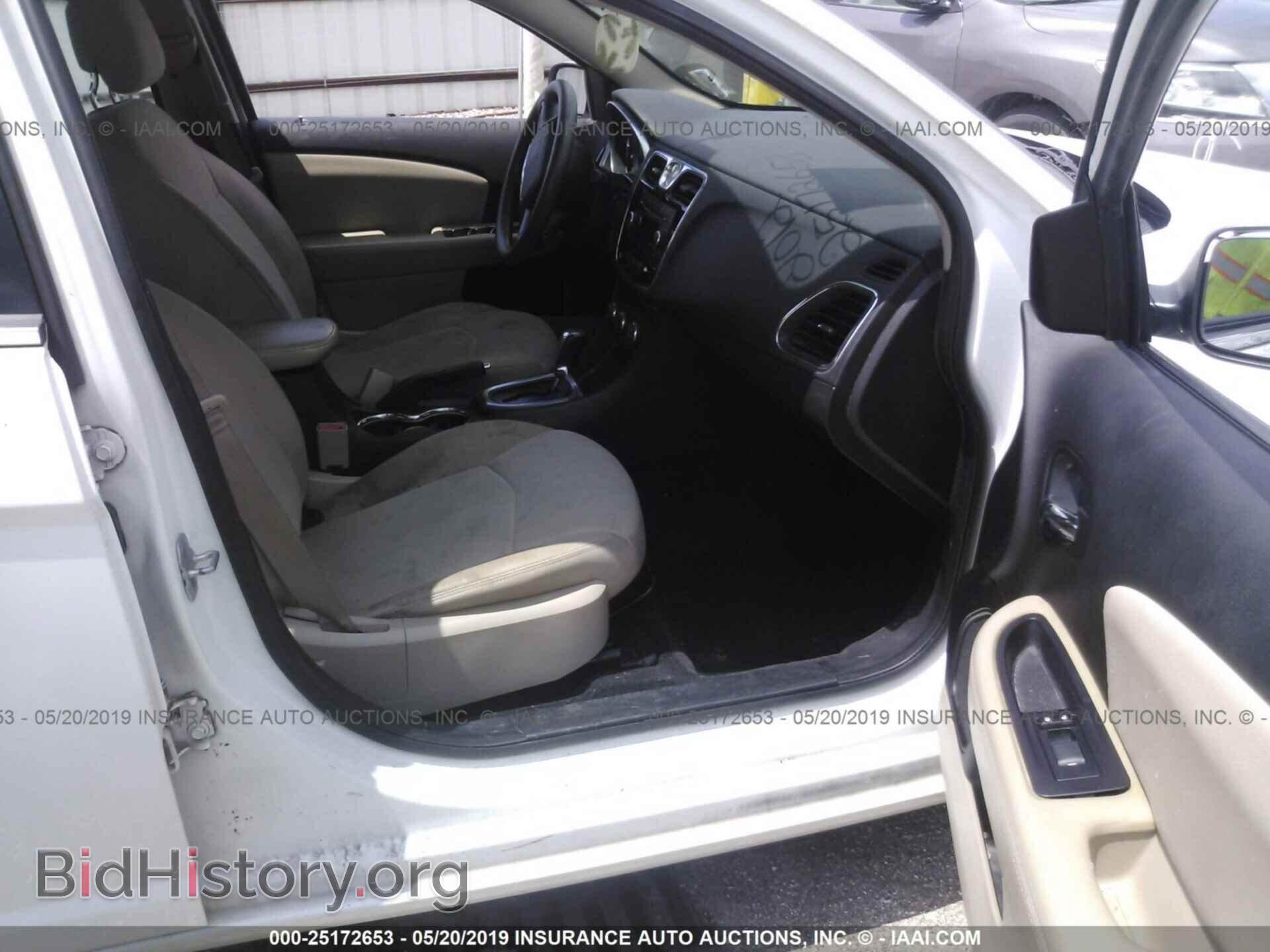 2012 CHRYSLER 200 - VIN: 1C3CCBAB1CN204317 - Фото 4