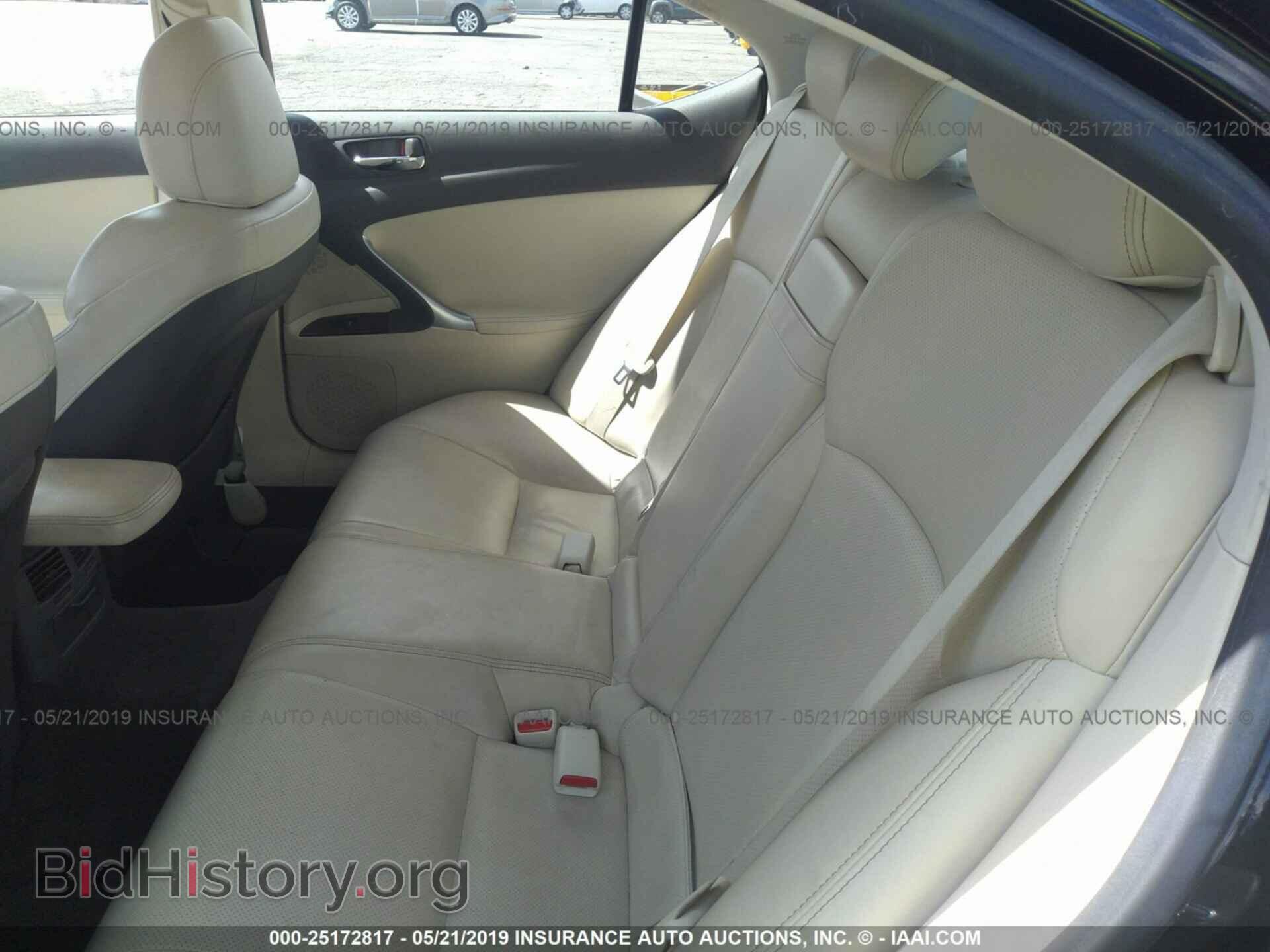 2010 LEXUS IS - VIN: JTHBF5C29A5110016 - Photo 8