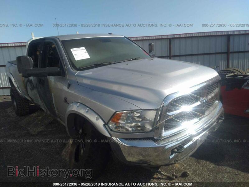 2015 RAM 3500 SLT (VIN 3C63R3HL7FG644156) — фото 1 из 10, IAAI, повреждение: возгорание салона