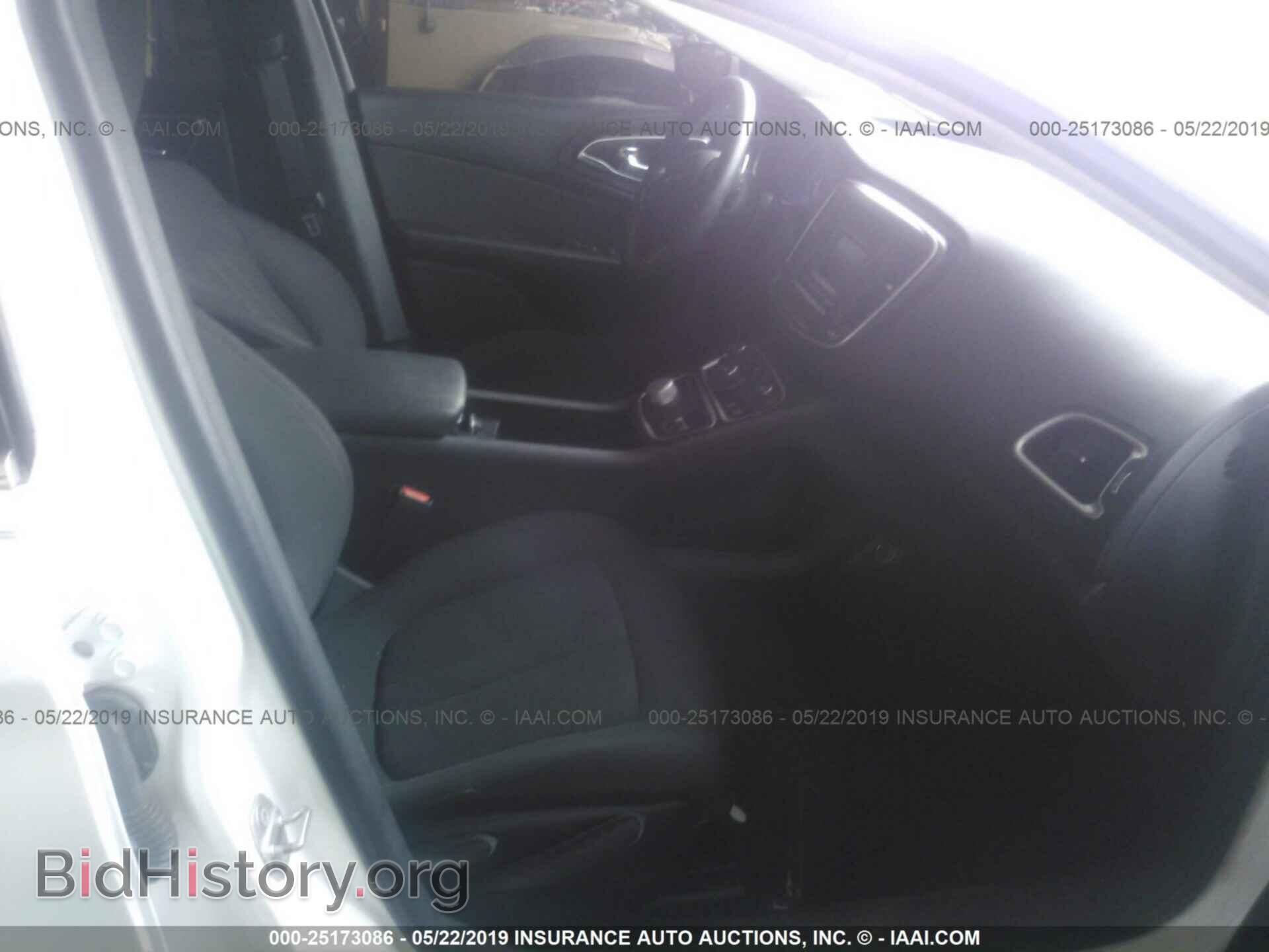 2016 CHRYSLER 200 - VIN: 1C3CCCAG6GN157762 - Фото 5