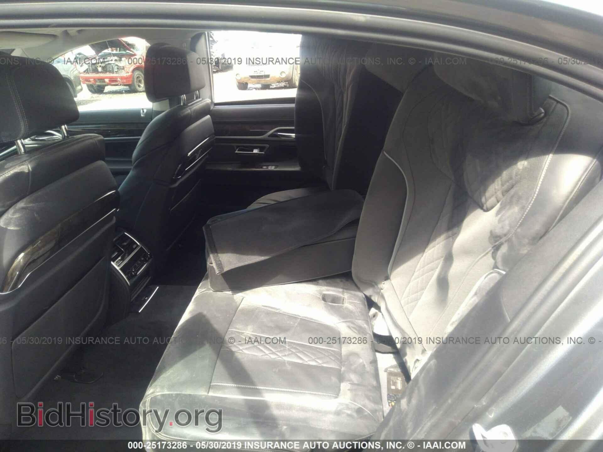 2018 BMW 740 - VIN: WBA7J2C51JG938237 - Фото 8