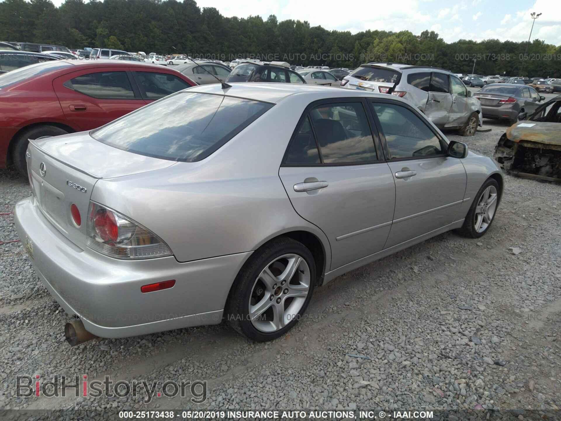 2001 LEXUS IS - VIN: JTHBD182110023182 - Photo 4