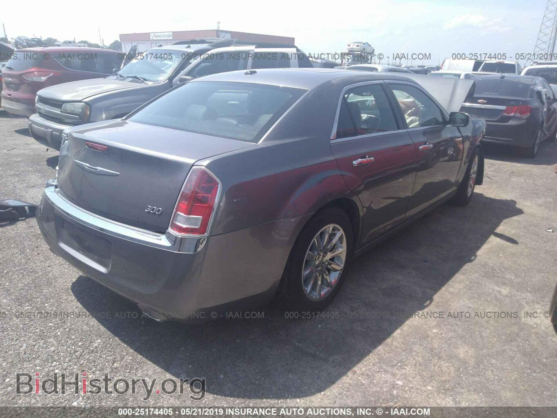 2012 CHRYSLER 300 - VIN: 2C3CCACG0CH129752 - Фото 4