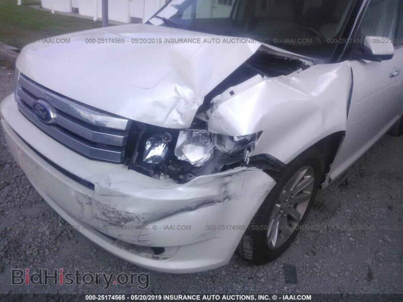 2011 Ford FLEX (VIN 2FMGK5CC5BBD24733) — photo 6 of 10