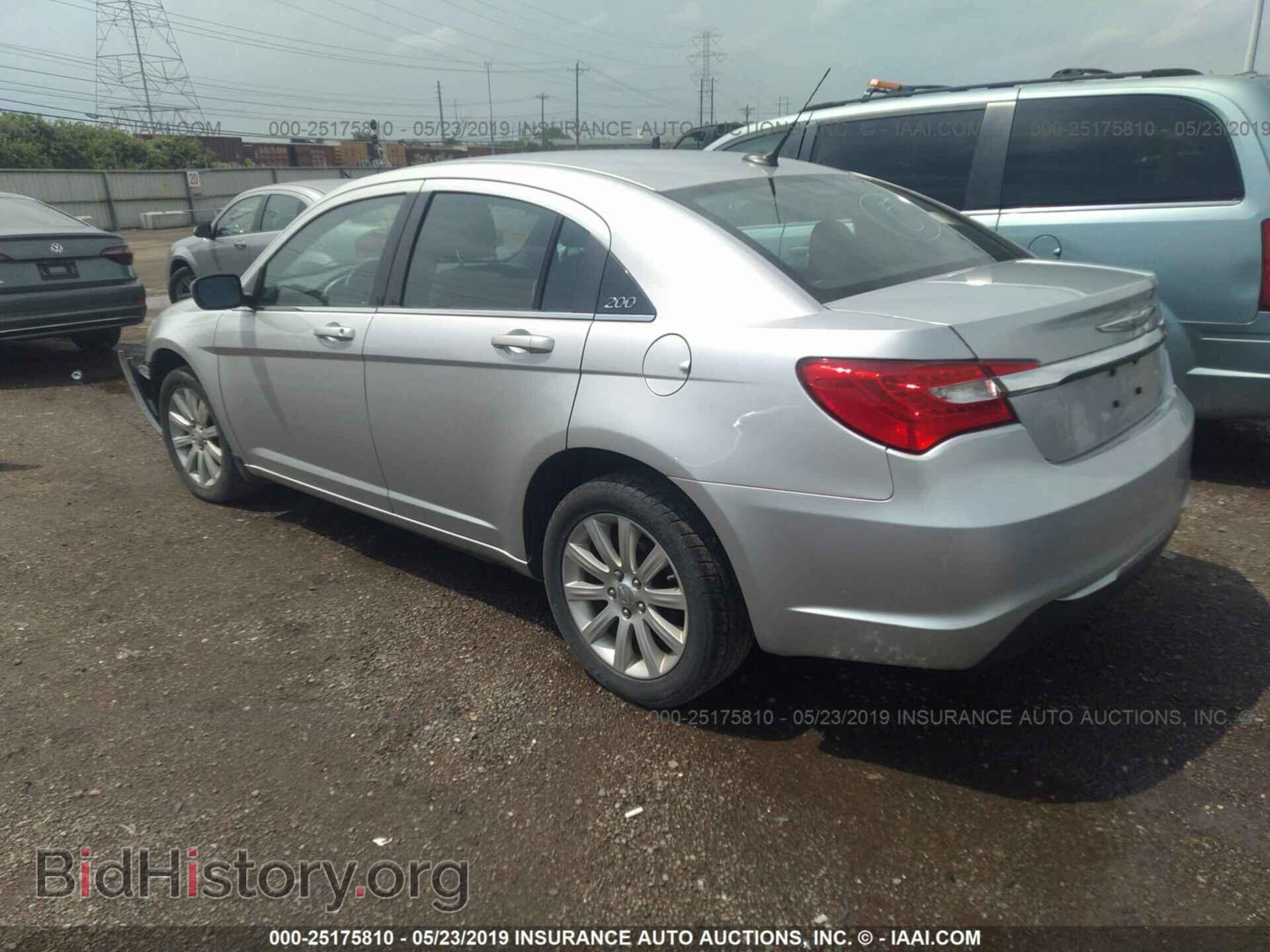 2011 CHRYSLER 200 - VIN: 1C3BC1FB8BN532878 - Фото 3